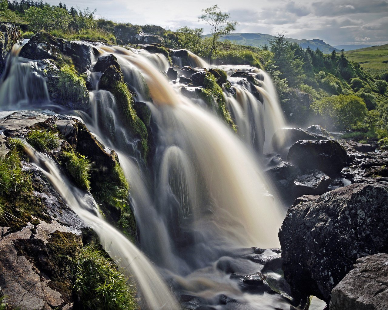 Обои камни, водопад, шотландия, каскад, финтри, водопад финтри, fintry falls, stones, waterfall, scotland, cascade, fintry разрешение 2048x1530 Загрузить