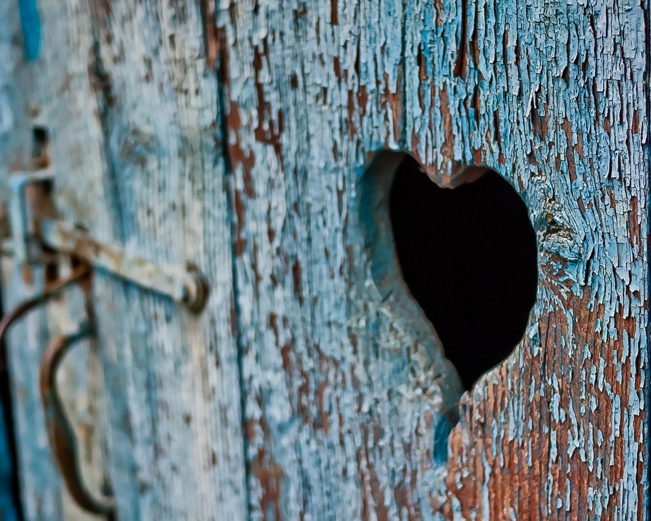 Обои макро, дверь, сердце, macro, the door, heart разрешение 2142x1080 Загрузить