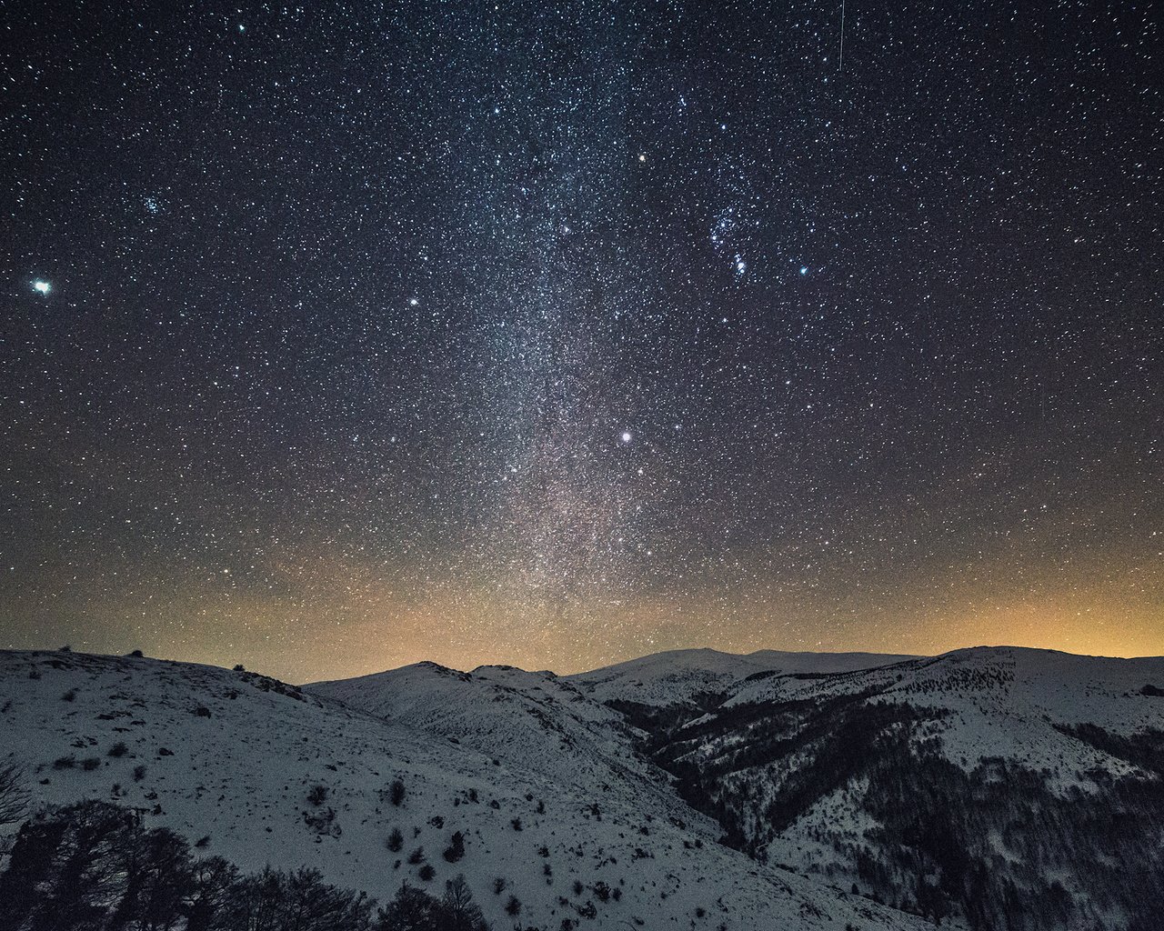 Обои небо, горы, звезды, пространство, the sky, mountains, stars, space разрешение 1920x1280 Загрузить