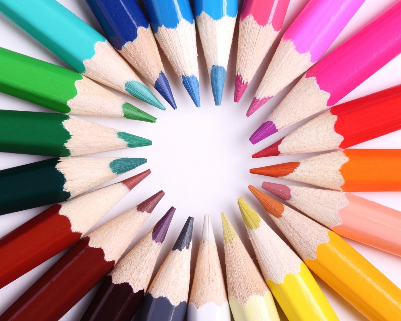 Обои цветные, расцветка, мелки, дерева, : карандаши, графит, colored, colors, crayons, wood, : pencils, graphite разрешение 2880x1920 Загрузить