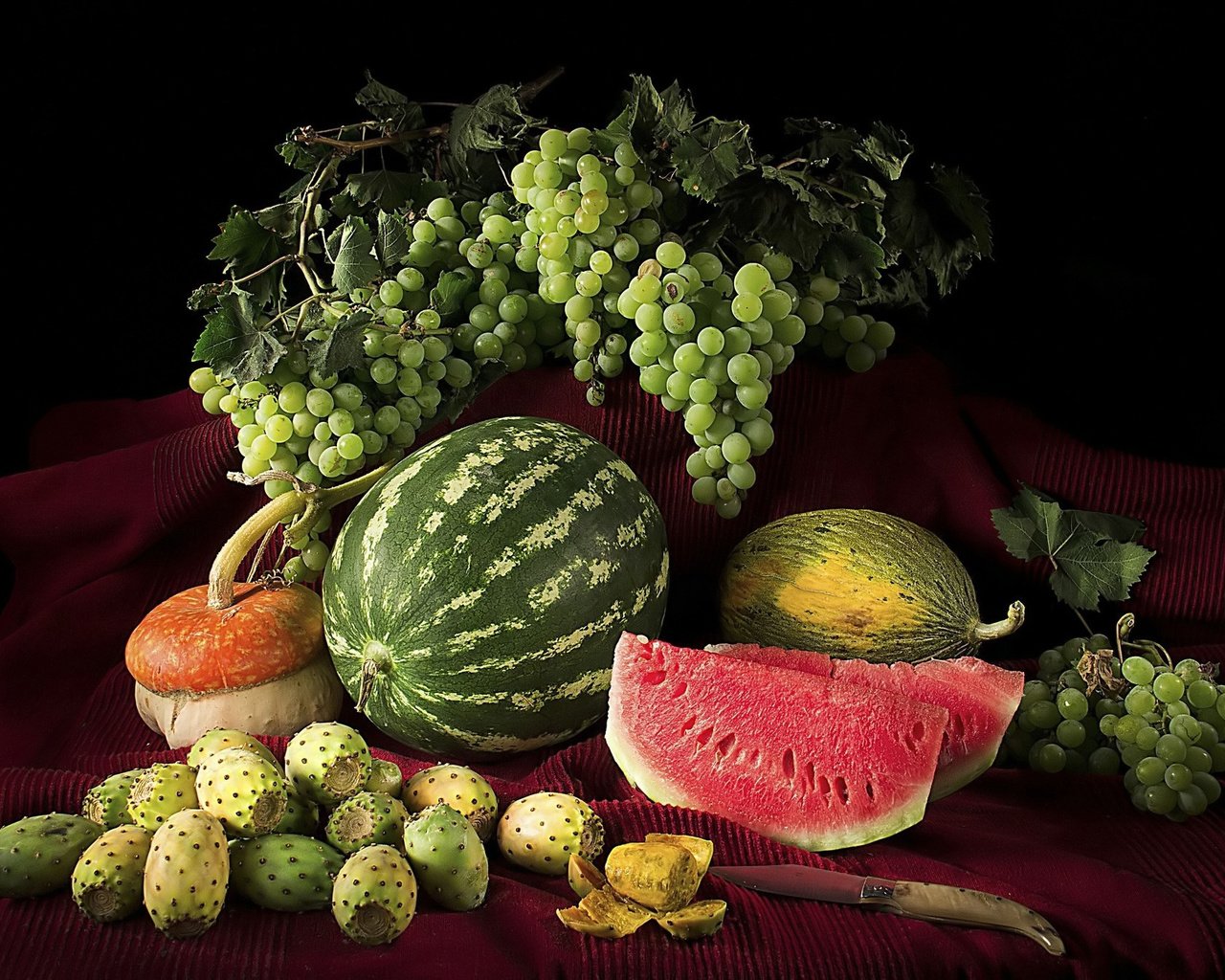 Обои виноград, фрукты, арбуз, ягоды, grapes, fruit, watermelon, berries разрешение 2048x1342 Загрузить