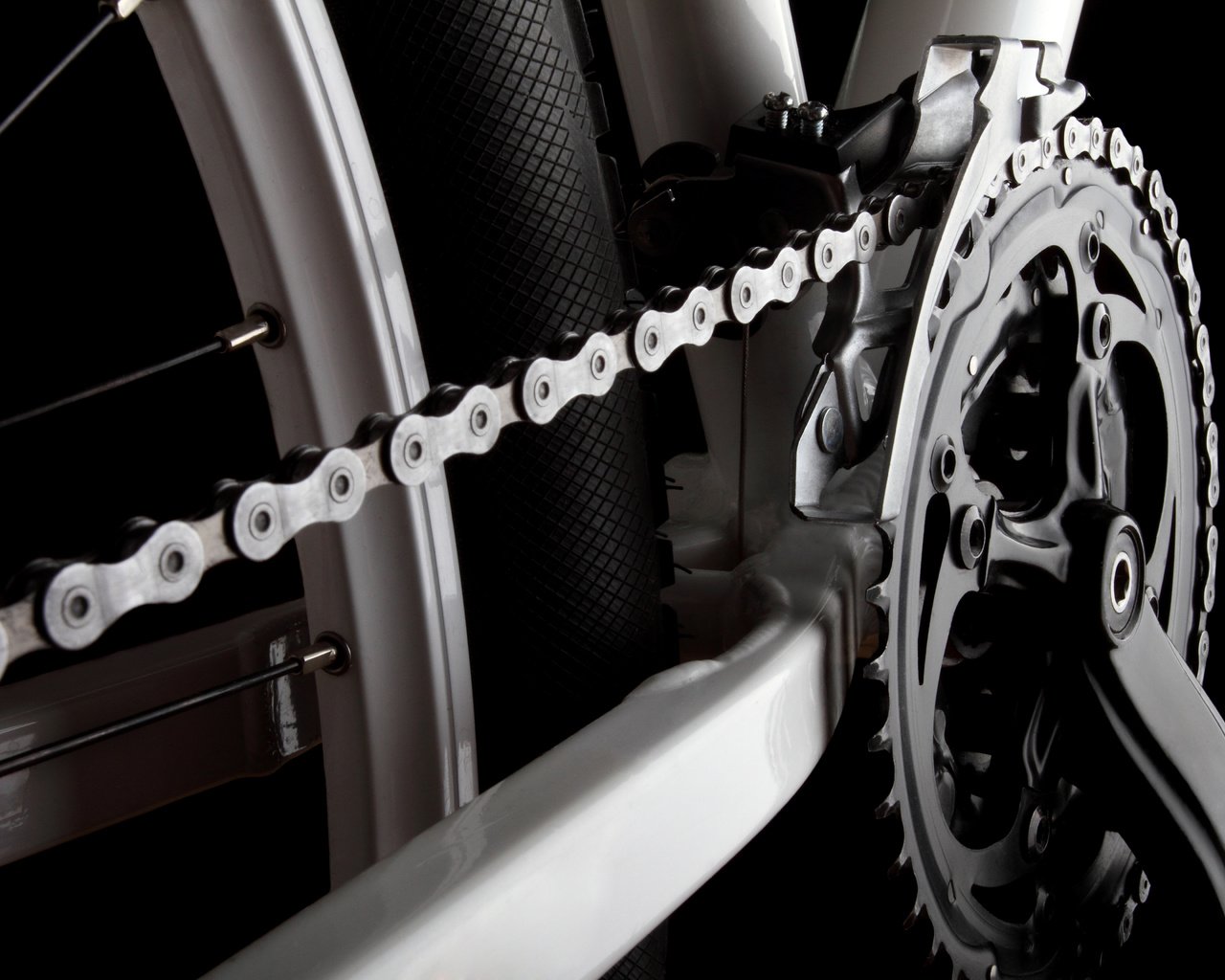 Обои метал, bicycle, chains, metal разрешение 5184x3456 Загрузить