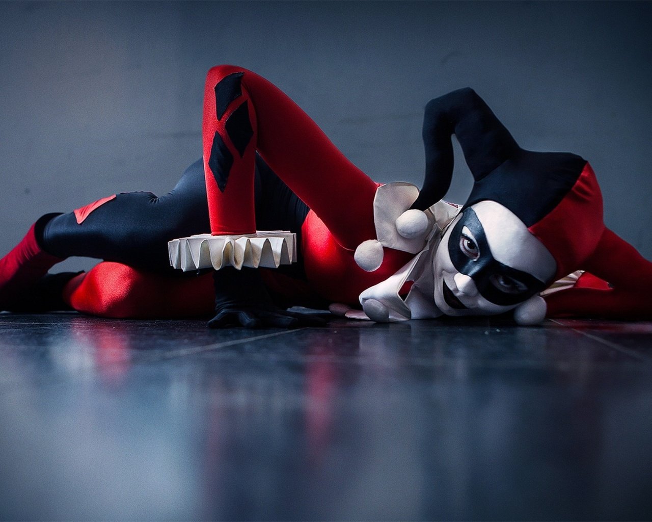 Обои комикс, харли квинн, косплей, comic, harley quinn, cosplay разрешение 1920x1152 Загрузить