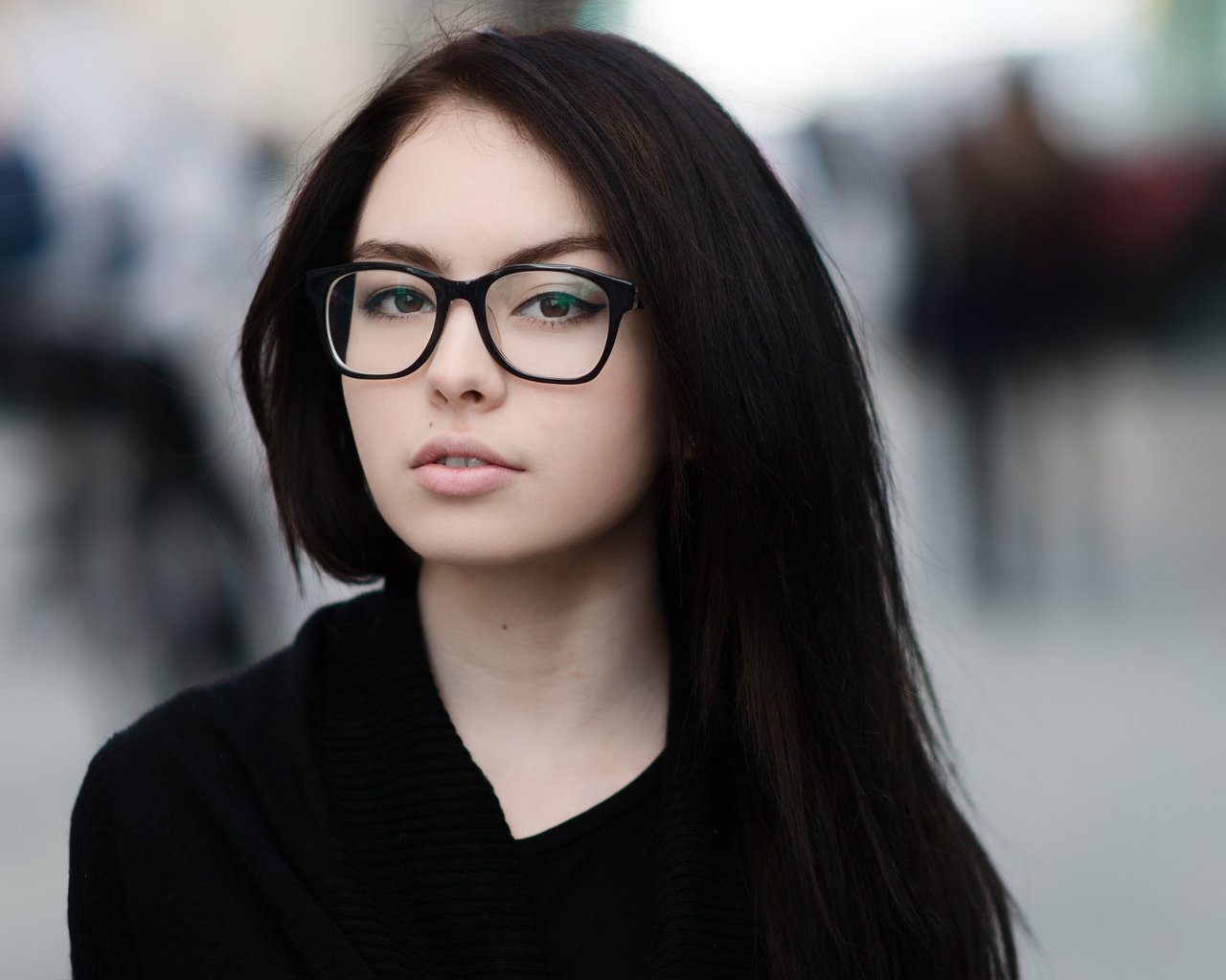 Обои девушка, портрет, взгляд, очки, модель, лицо, regina, artem kosolapov, girl, portrait, look, glasses, model, face, kosolapov artem разрешение 2048x1356 Загрузить