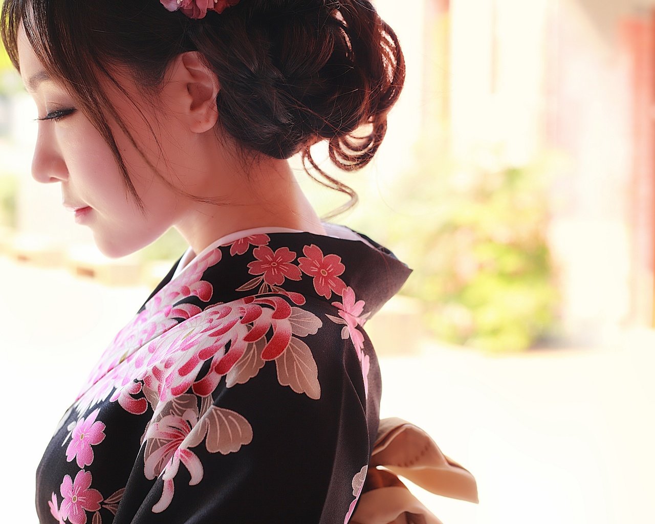Обои стиль, лицо, одежда, кимоно, азиатка, style, face, clothing, kimono, asian разрешение 2880x1920 Загрузить