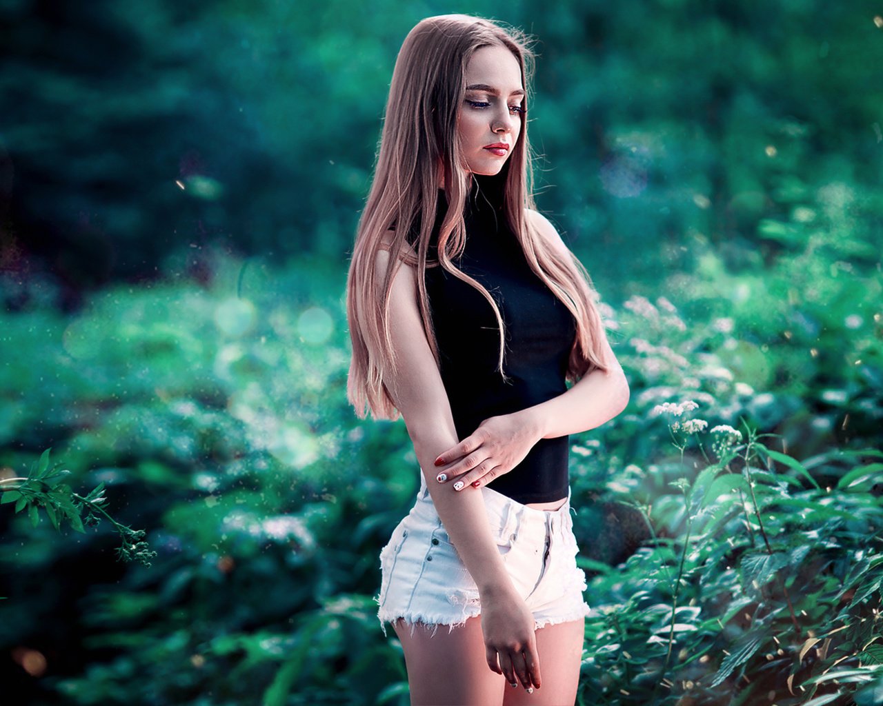 Обои природа, девушка, лето, шорты, яна, nature, girl, summer, shorts, yana разрешение 2099x1080 Загрузить