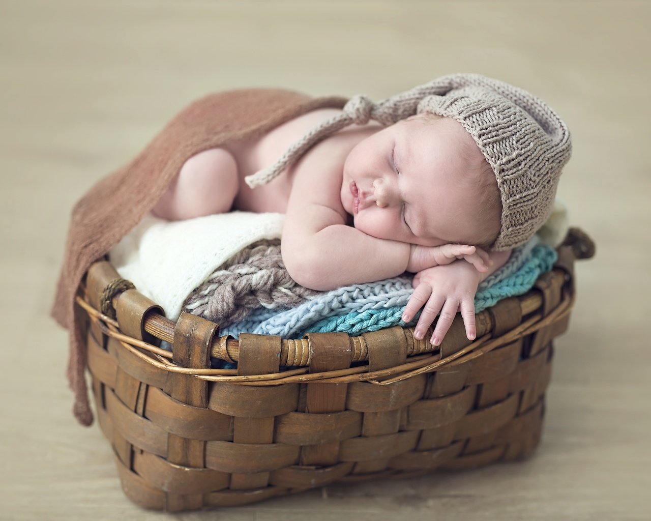 Обои сон, корзина, ребенок, малыш, младенец, шапочка, sleep, basket, child, baby, cap разрешение 3000x2000 Загрузить