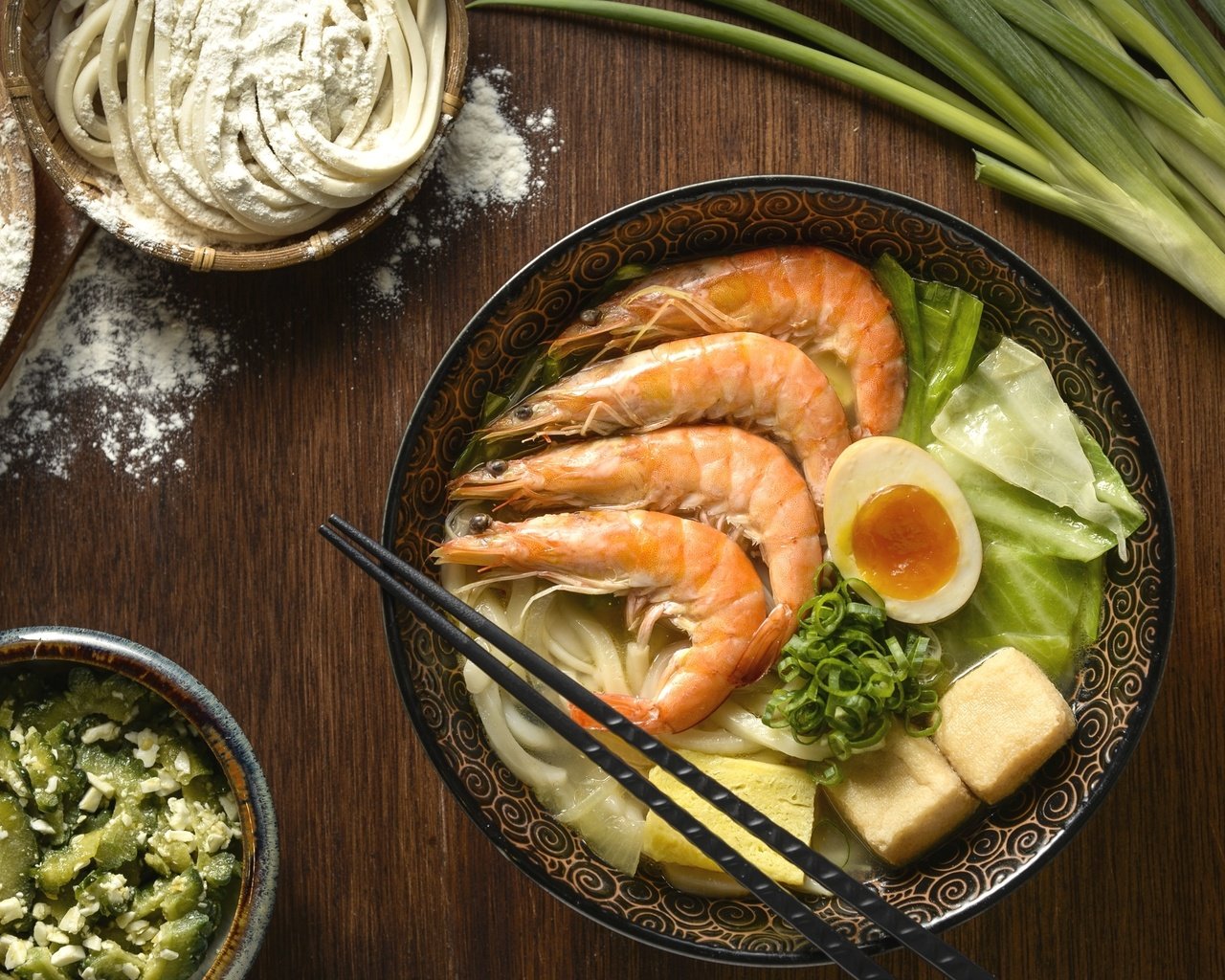 Обои зелень, овощи, яйцо, креветки, суп, лапша, greens, vegetables, egg, shrimp, soup, noodles разрешение 2048x1367 Загрузить