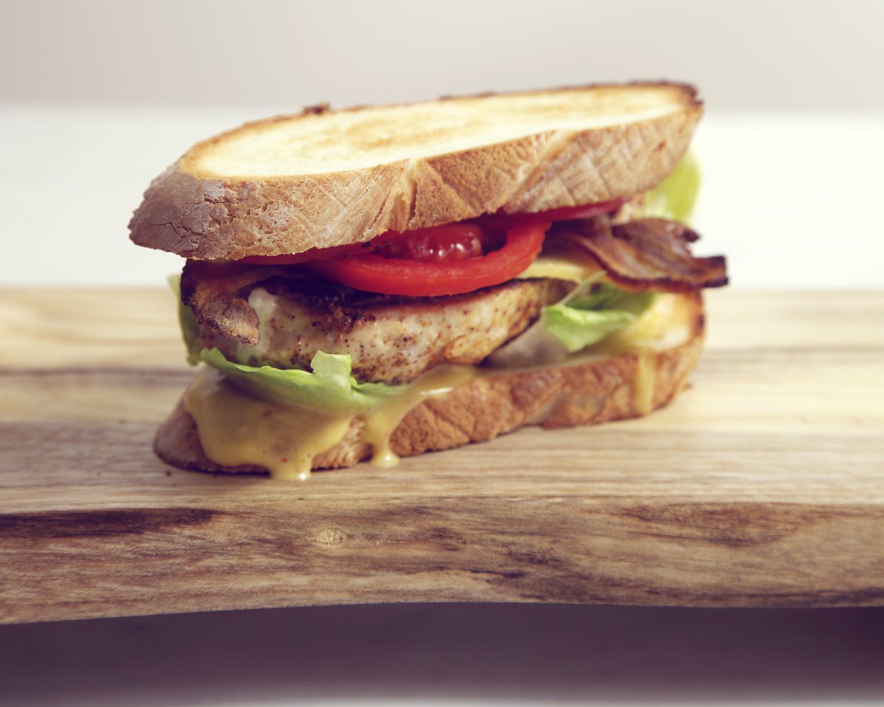 Обои бутерброд, сыр, хлеб, помидор, томат, салат, булка, sandwich, cheese, bread, tomato, salad, roll разрешение 5616x3744 Загрузить