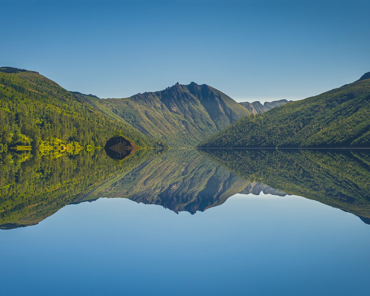 Обои озеро, горы, природа, отражение, пейзаж, lake, mountains, nature, reflection, landscape разрешение 1920x1080 Загрузить