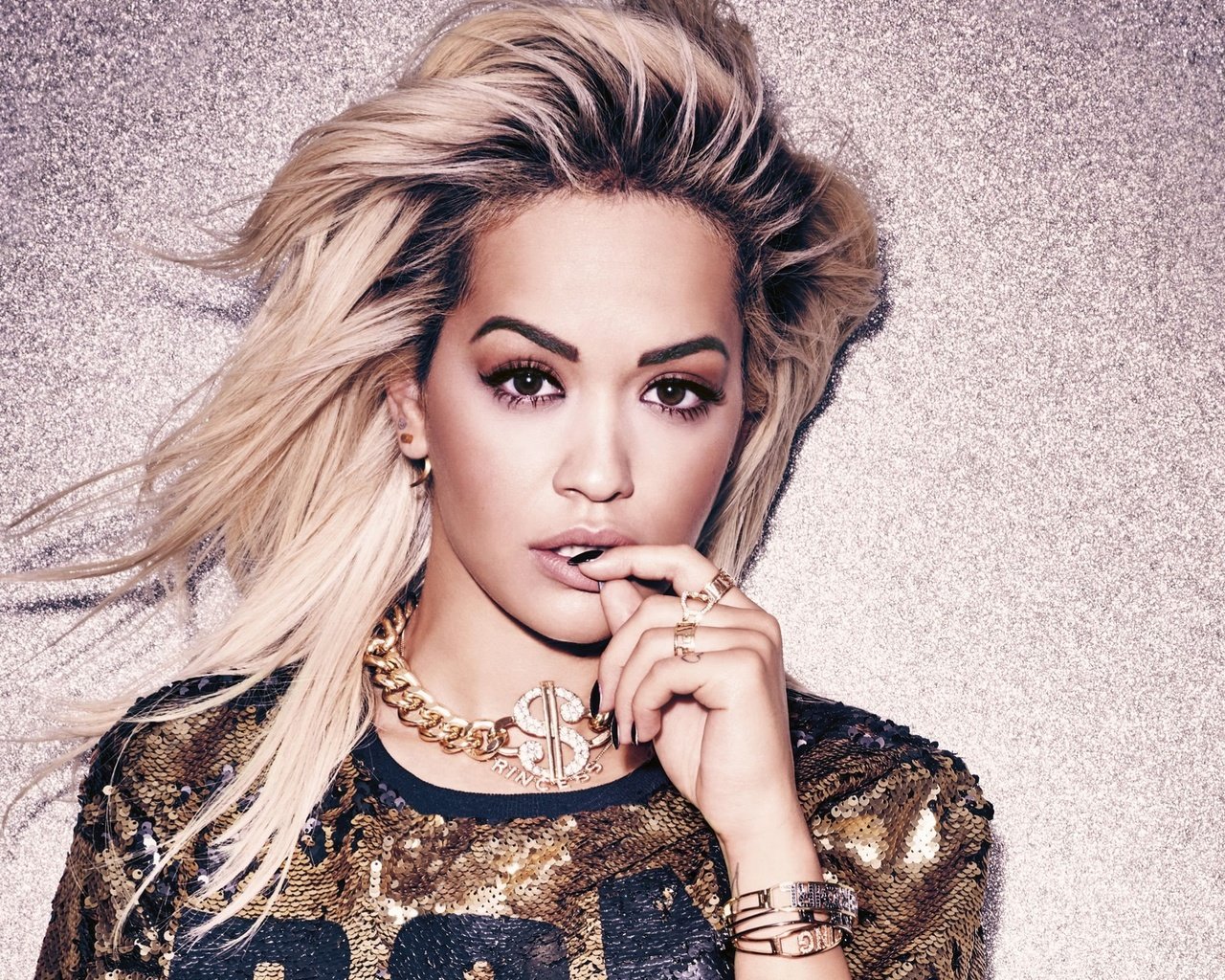 Обои девушка, портрет, лицо, актриса, певица, рита ора, girl, portrait, face, actress, singer, rita ora разрешение 2464x1642 Загрузить