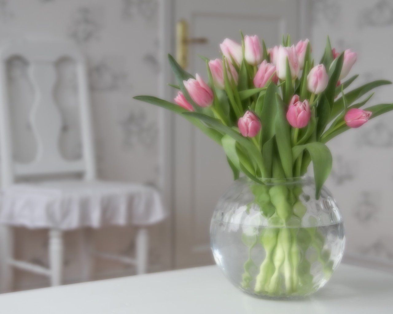 Обои цветы, бутоны, букет, тюльпаны, розовые, ваза, flowers, buds, bouquet, tulips, pink, vase разрешение 4810x3207 Загрузить