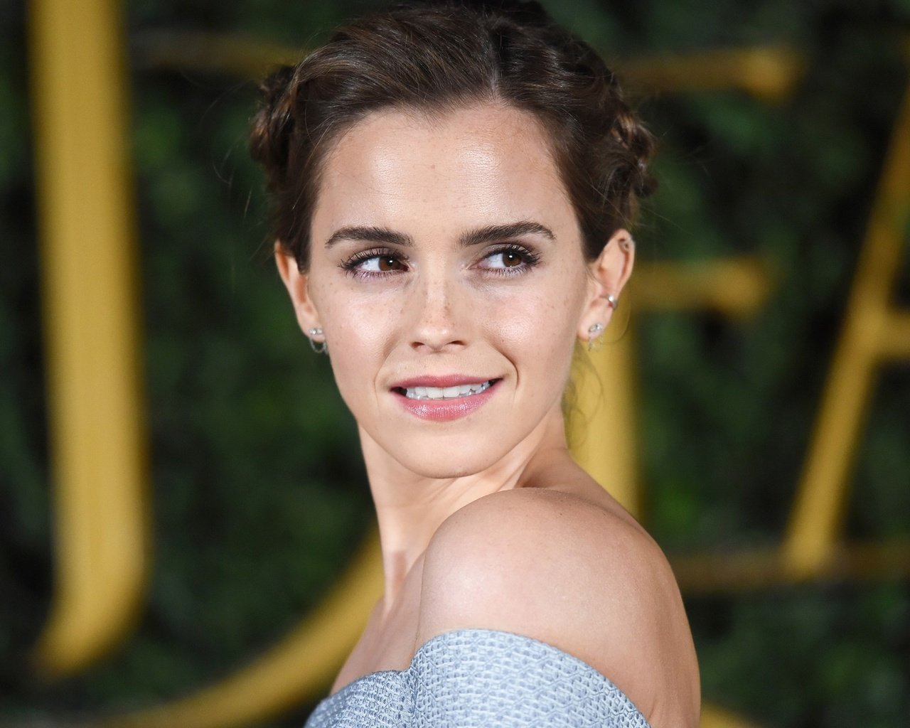 Обои девушка, взгляд, волосы, лицо, эмма уотсон, знаменитость, girl, look, hair, face, emma watson, celebrity разрешение 2000x1333 Загрузить