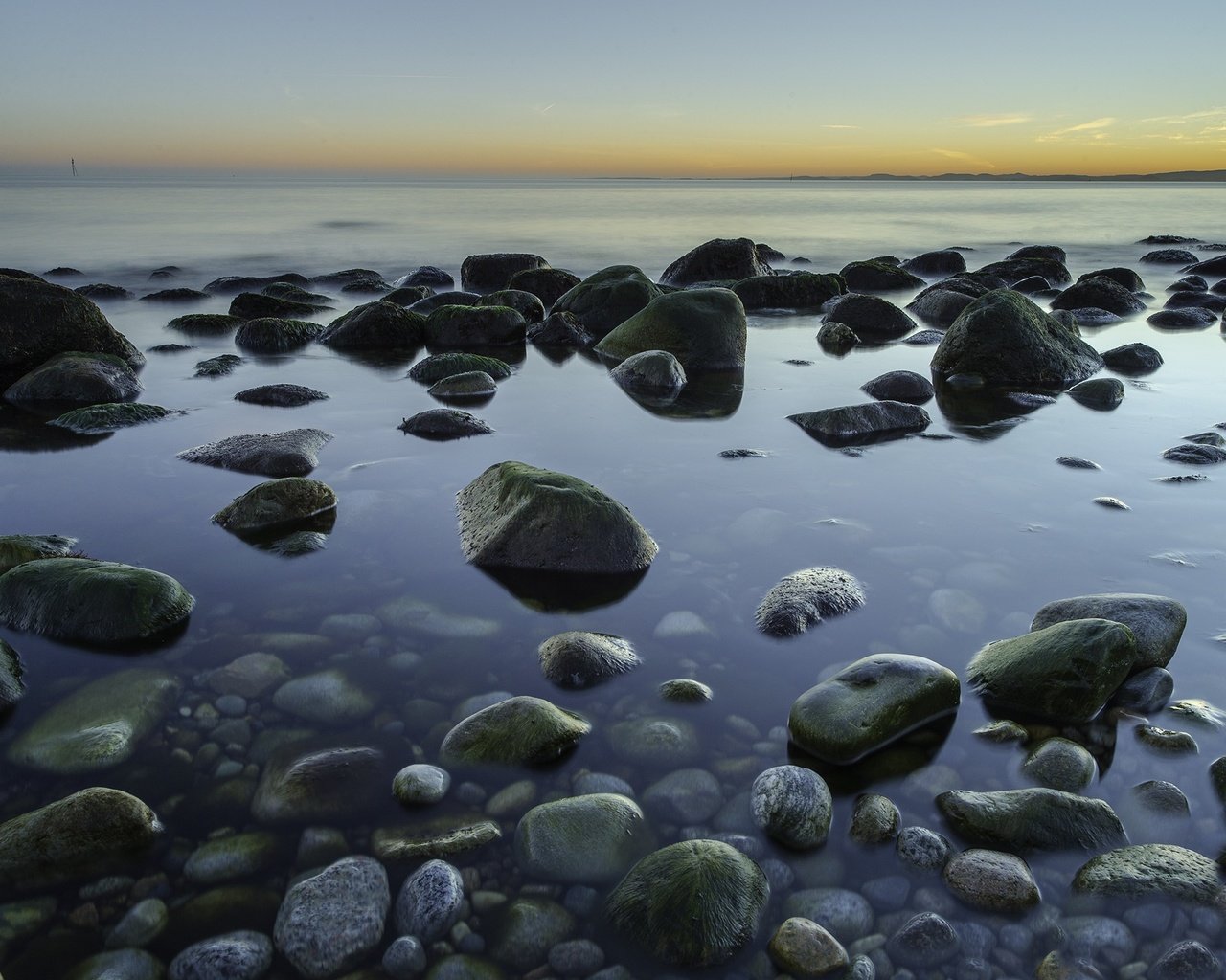 Обои камни, берег, море, побережье, норвегия, stones, shore, sea, coast, norway разрешение 2500x1563 Загрузить