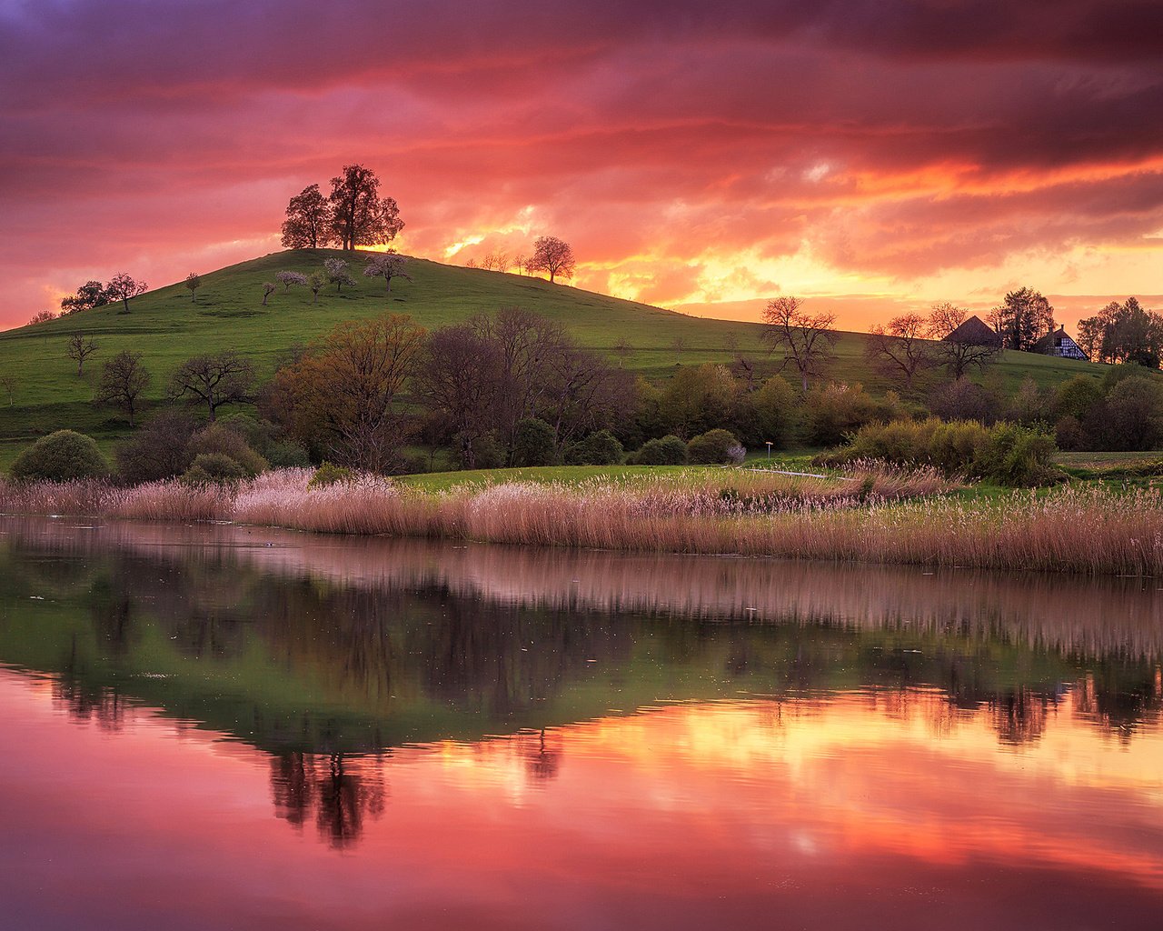 Обои озеро, природа, закат, отражение, весна, холм, lake, nature, sunset, reflection, spring, hill разрешение 2048x1365 Загрузить