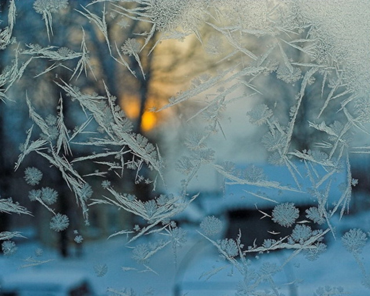 Обои текстура, зима, мороз, узоры, стекло, texture, winter, frost, patterns, glass разрешение 1947x1536 Загрузить