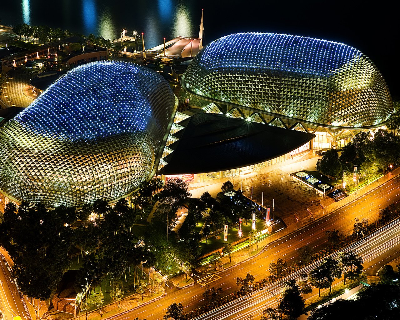 Обои здание, театр, сингапур, эспланада, esplanade theatres, the building, theatre, singapore разрешение 2000x1221 Загрузить