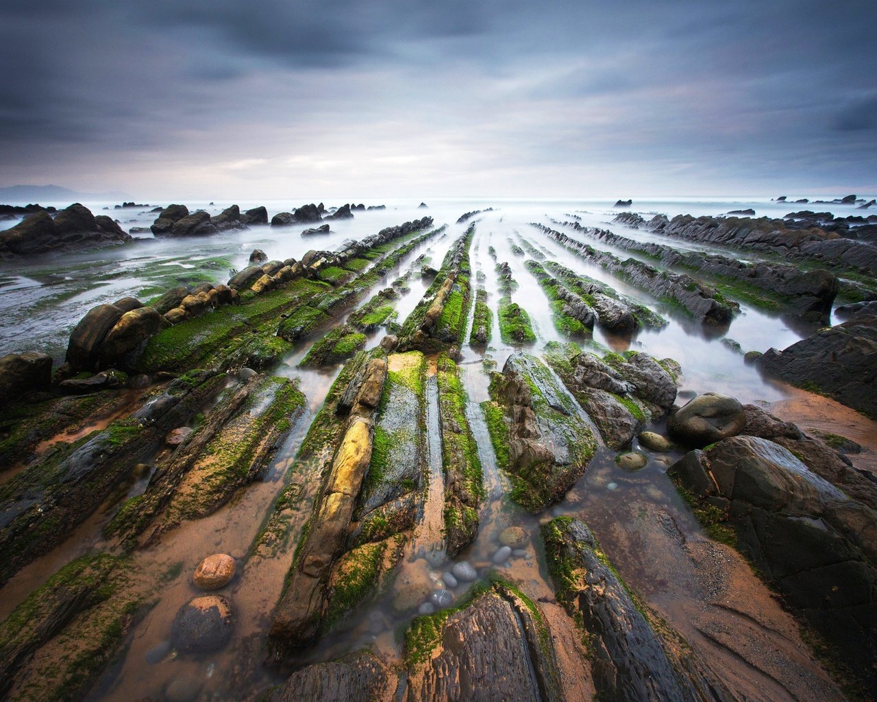 Обои вода, природа, камни, побережье, мох, испания, бискайский залив, баррика, water, nature, stones, coast, moss, spain, the bay of biscay, barrika разрешение 2048x1365 Загрузить