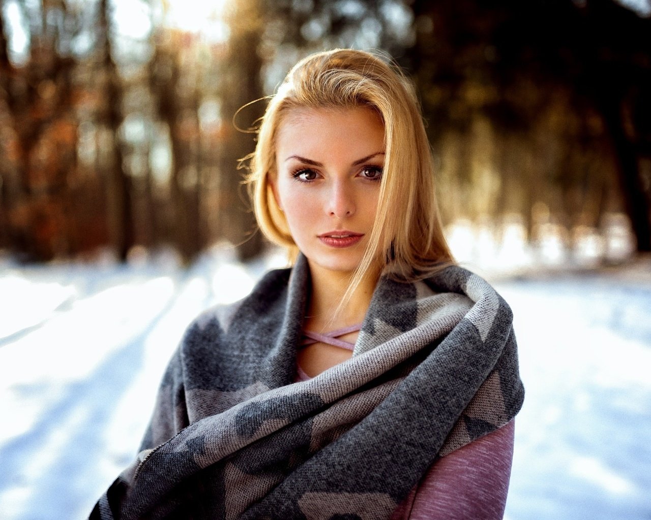 Обои зима, девушка, блондинка, портрет, взгляд, лицо, миро hofmann, winter, girl, blonde, portrait, look, face, miro hofmann разрешение 2048x1367 Загрузить