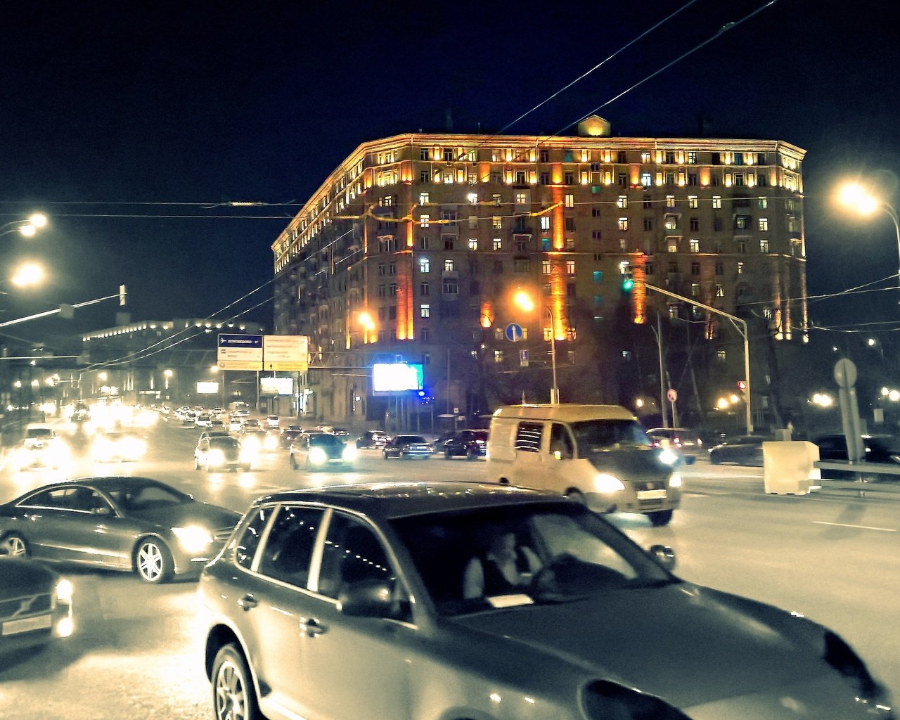 Обои вечер, москва, улица, дом, работа, шоссе, варшавка, the evening, moscow, street, house, work, highway, varshavka разрешение 4784x2693 Загрузить