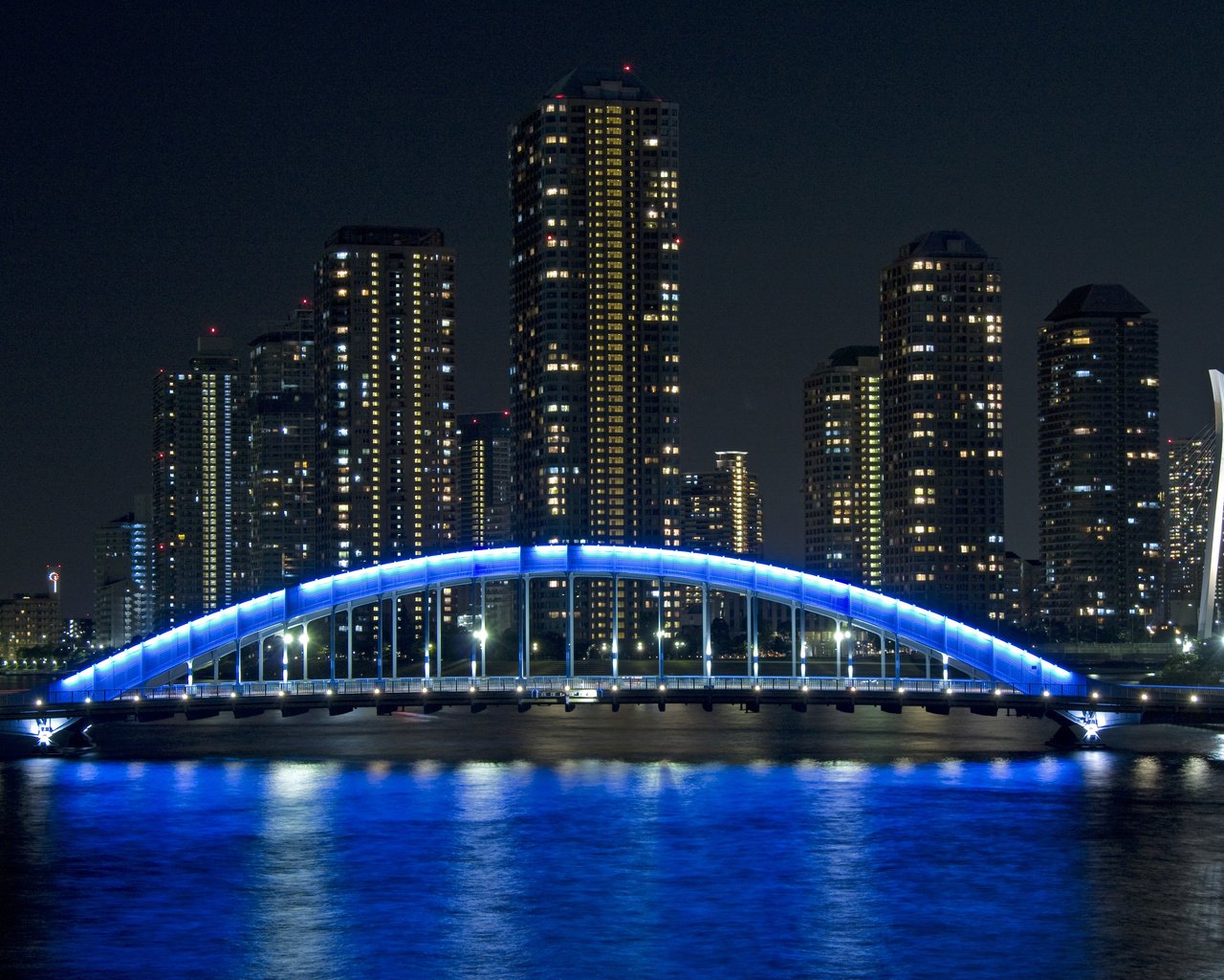 Обои вечер, мост, город, япония, небоскребы, подсветка, the evening, bridge, the city, japan, skyscrapers, backlight разрешение 4272x2848 Загрузить