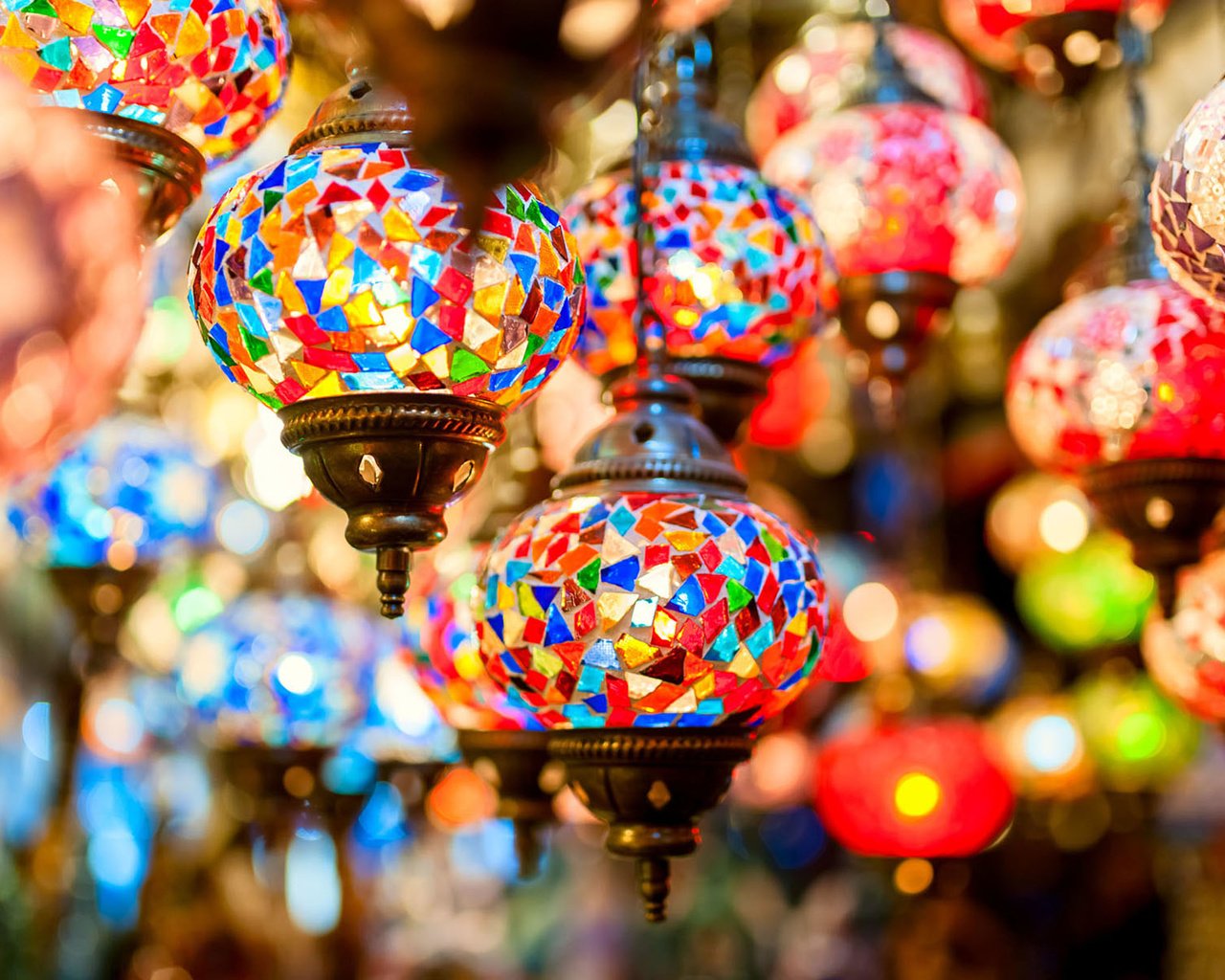 Обои разноцветные, мозаика, турция, стамбул, светильники, grand bazaar, colorful, mosaic, turkey, istanbul, lamps разрешение 1920x1200 Загрузить