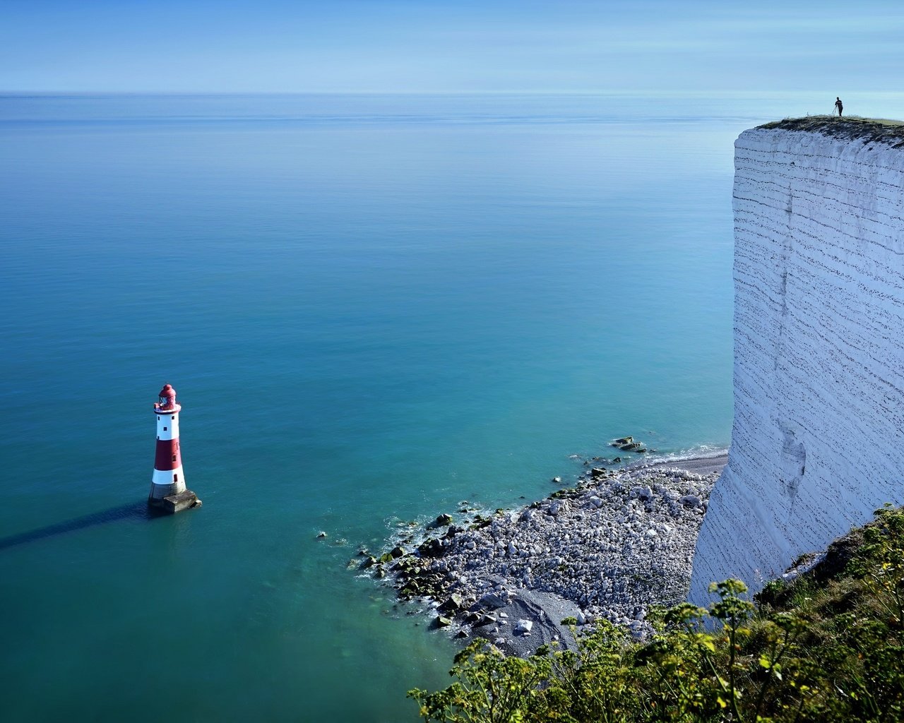 Обои берег, море, маяк, англия, соединенное королевство, beachy head, shore, sea, lighthouse, england, united kingdom разрешение 2048x1365 Загрузить