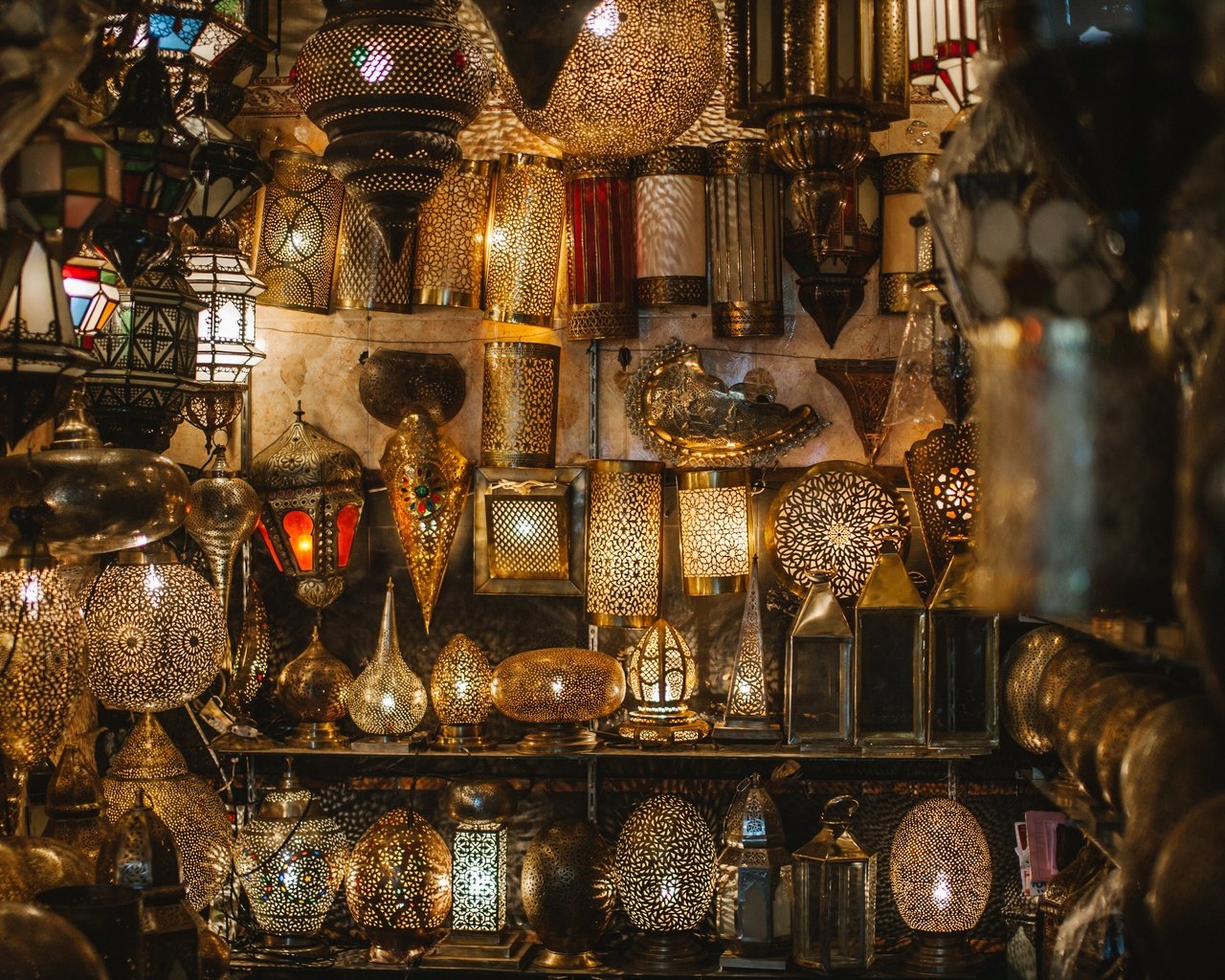 Обои ночь, рынок, город, лампы, светильники, марокко, базар, night, market, the city, lamp, lamps, morocco, bazaar разрешение 4256x2832 Загрузить