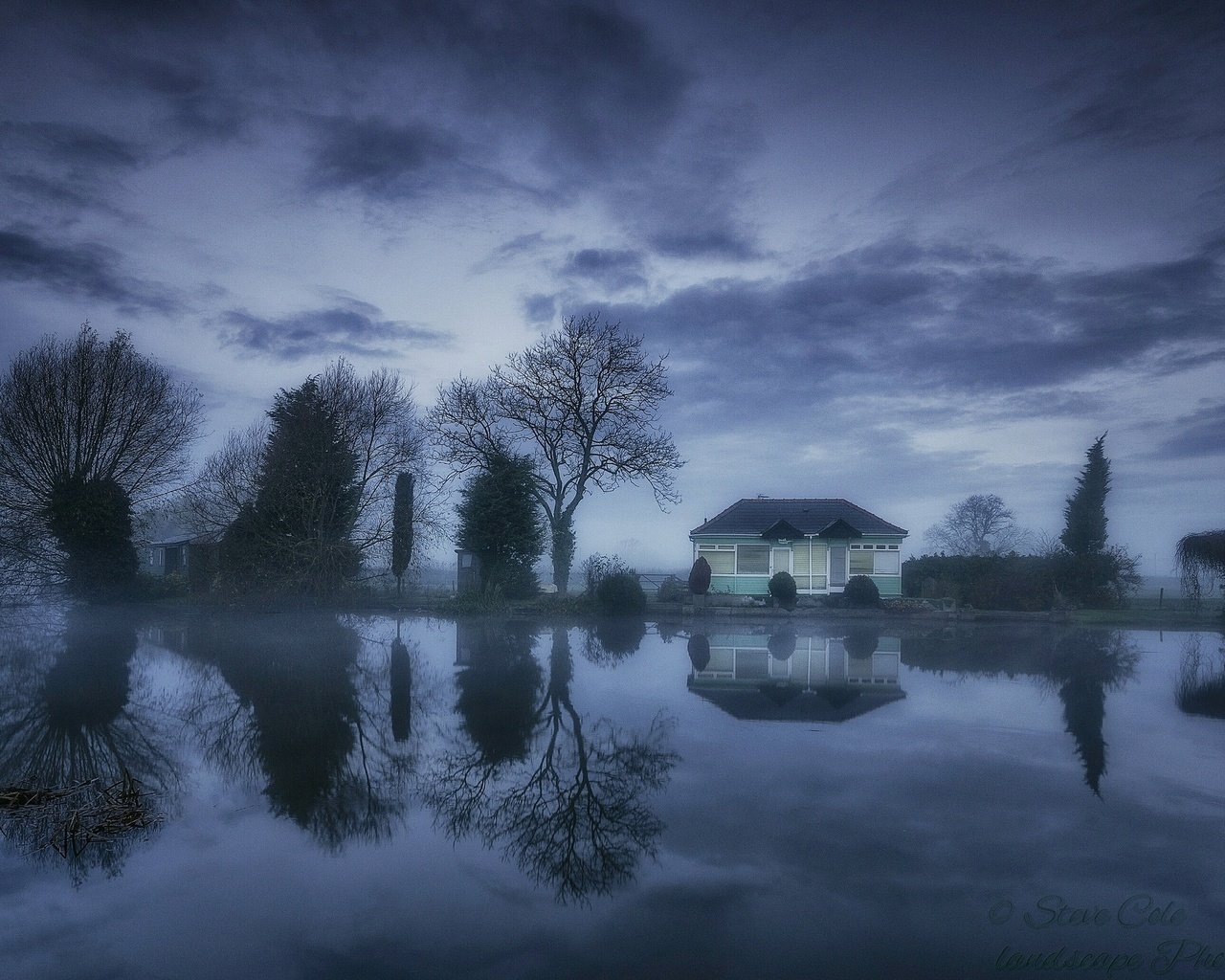 Обои облака, деревья, озеро, отражение, дом, англия, нормантон он сор, clouds, trees, lake, reflection, house, england, normanton he's a cop разрешение 2048x1326 Загрузить