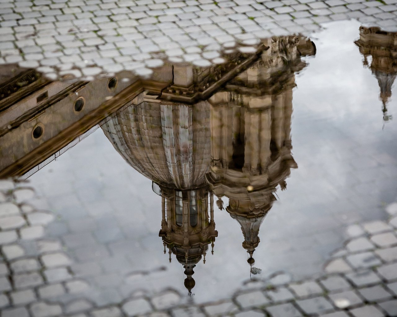 Обои отражение, собор, италия, рим, лужа, reflection, cathedral, italy, rome, puddle разрешение 1920x1200 Загрузить