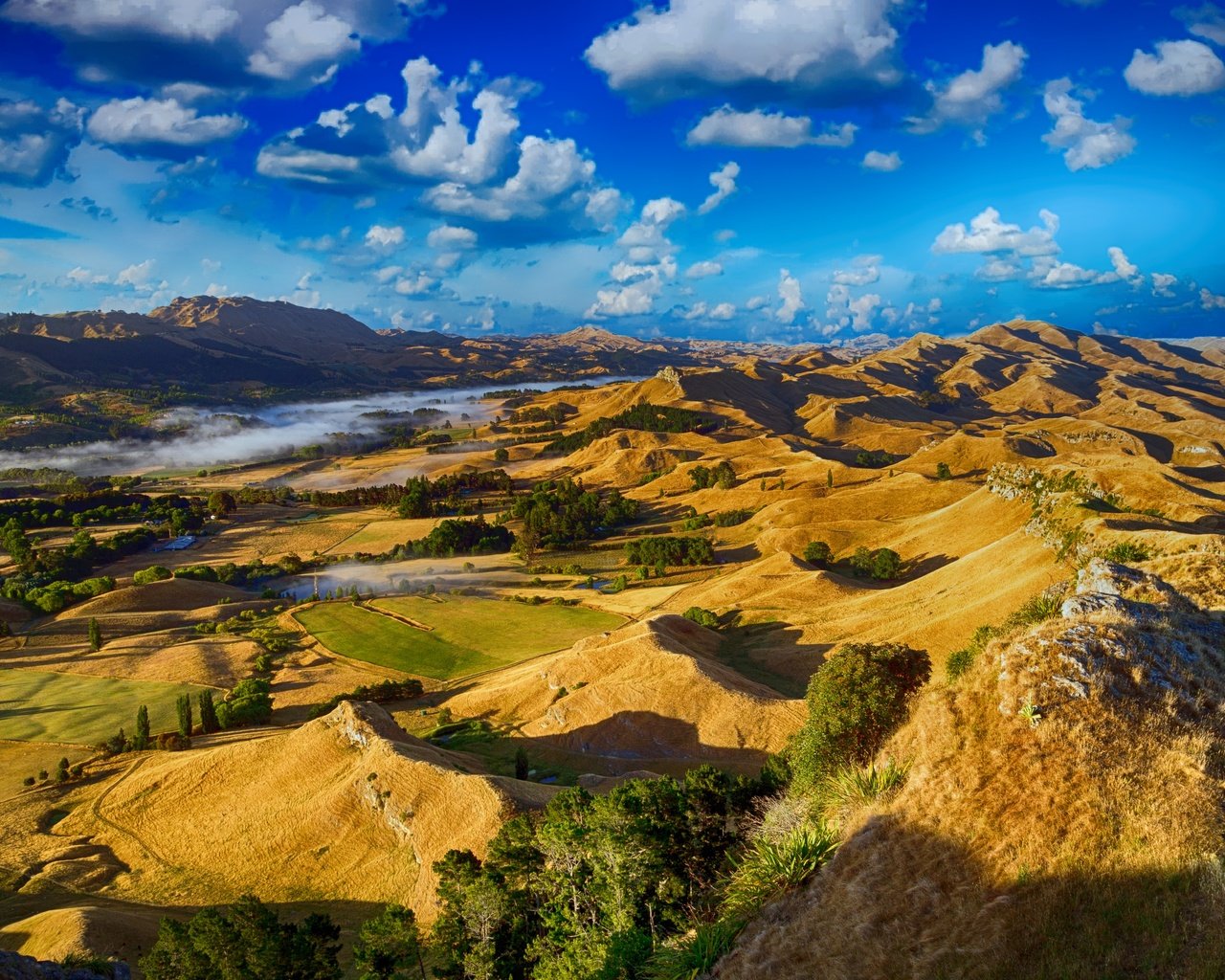 Обои небо, облака, горы, холмы, пейзаж, долина, новая зеландия, the sky, clouds, mountains, hills, landscape, valley, new zealand разрешение 4711x3197 Загрузить