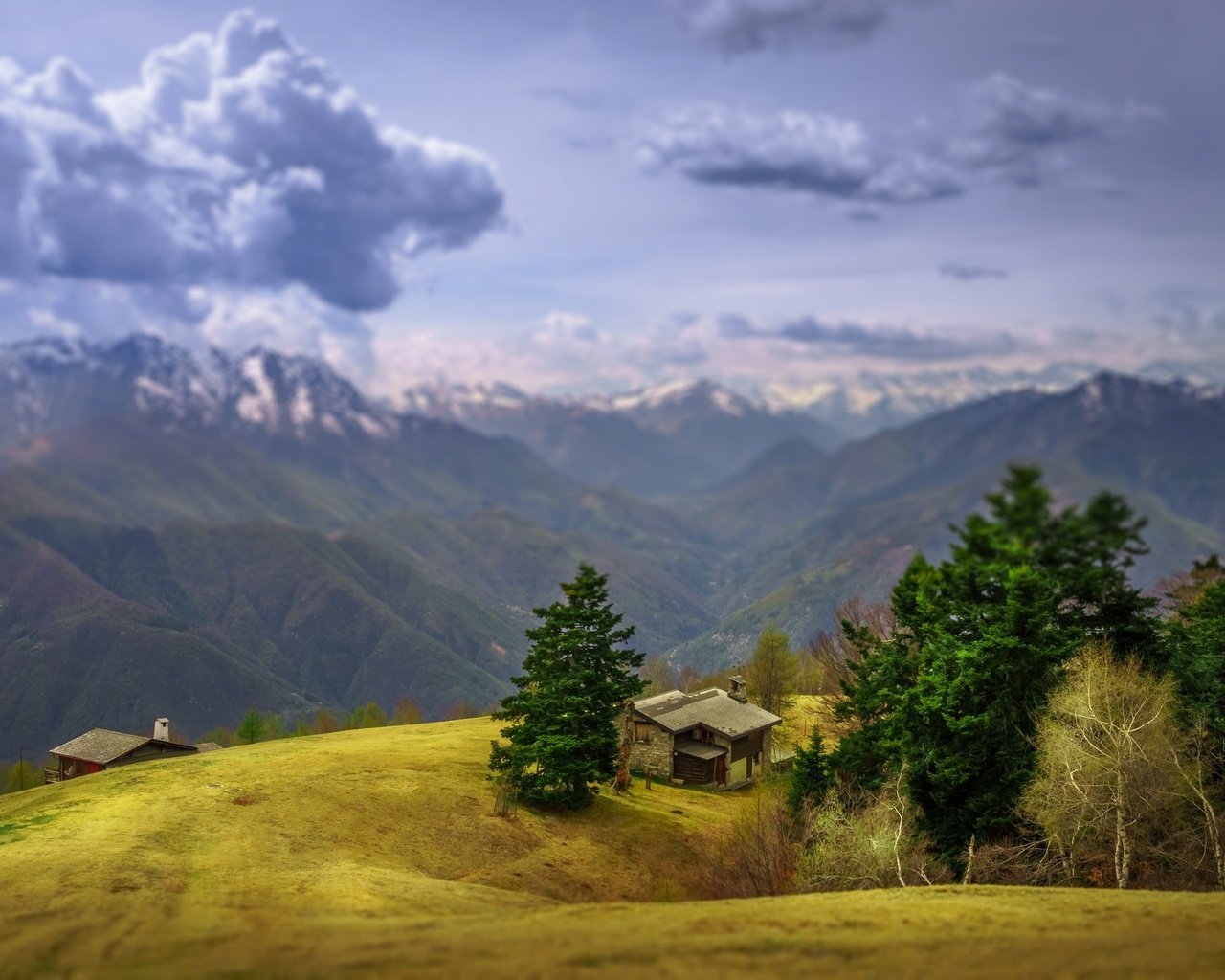 Обои небо, облака, деревья, горы, домики, швейцария, the sky, clouds, trees, mountains, houses, switzerland разрешение 2048x1367 Загрузить