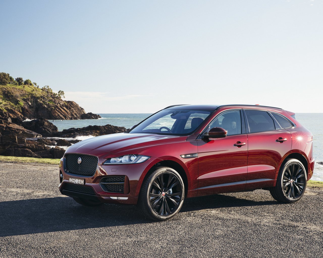 Обои автомобиль, внедорожник, бордовый, ягуа́р, f-pace, car, suv, burgundy, jaguar разрешение 3976x2652 Загрузить