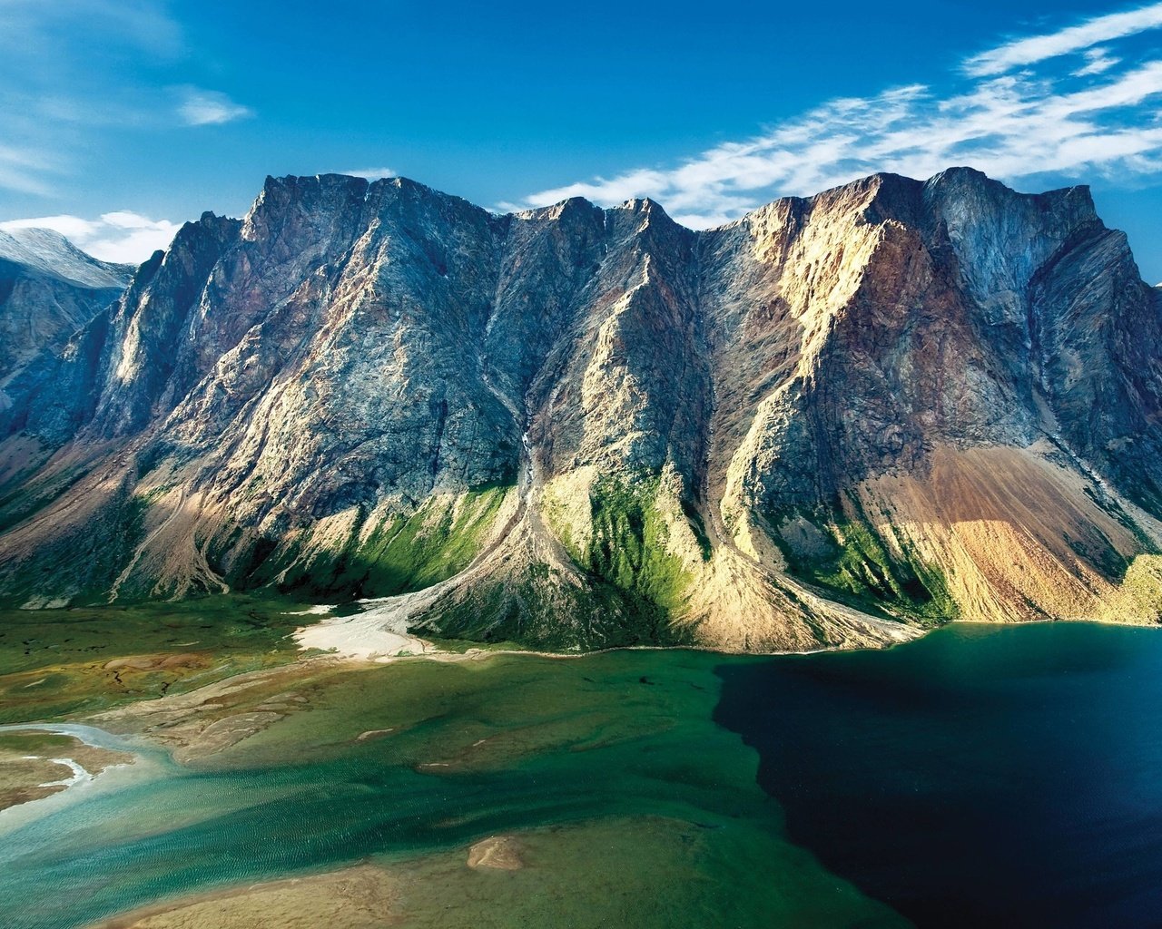 Обои небо, облака, вода, озеро, горы, the sky, clouds, water, lake, mountains разрешение 4096x2160 Загрузить