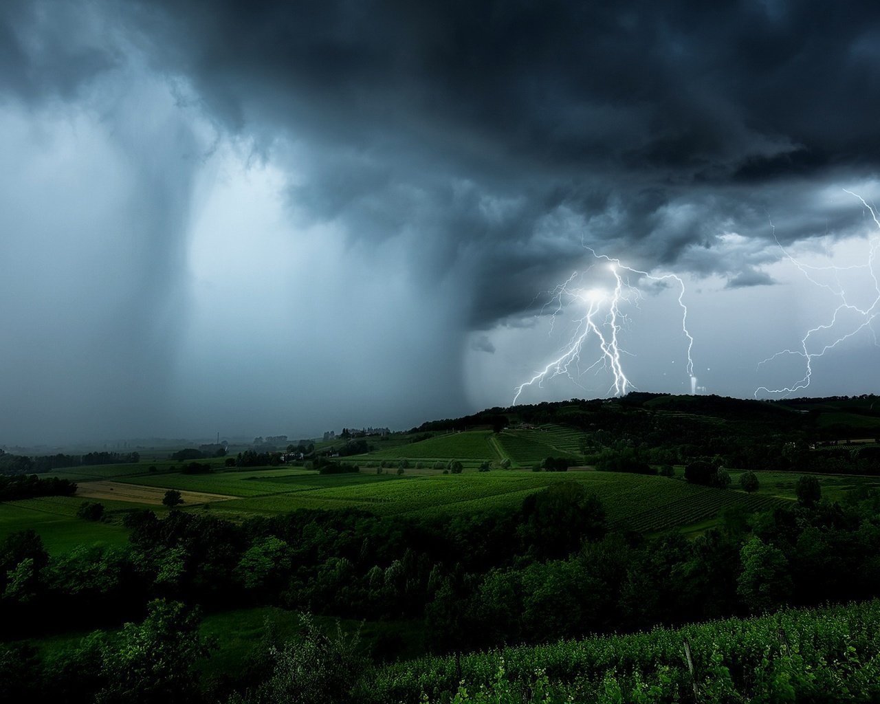 Обои природа, зелень, тучи, молнии, nature, greens, clouds, zipper разрешение 1920x1080 Загрузить