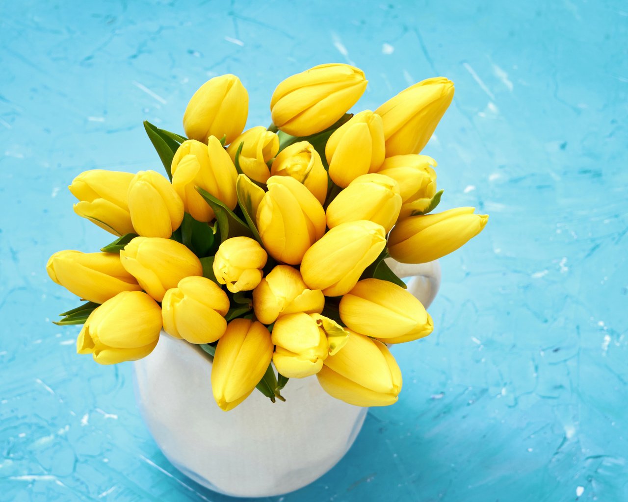 Обои цветы, букет, тюльпаны, желтые, парное, весенние, flowers, bouquet, tulips, yellow, fresh, spring разрешение 2112x1188 Загрузить