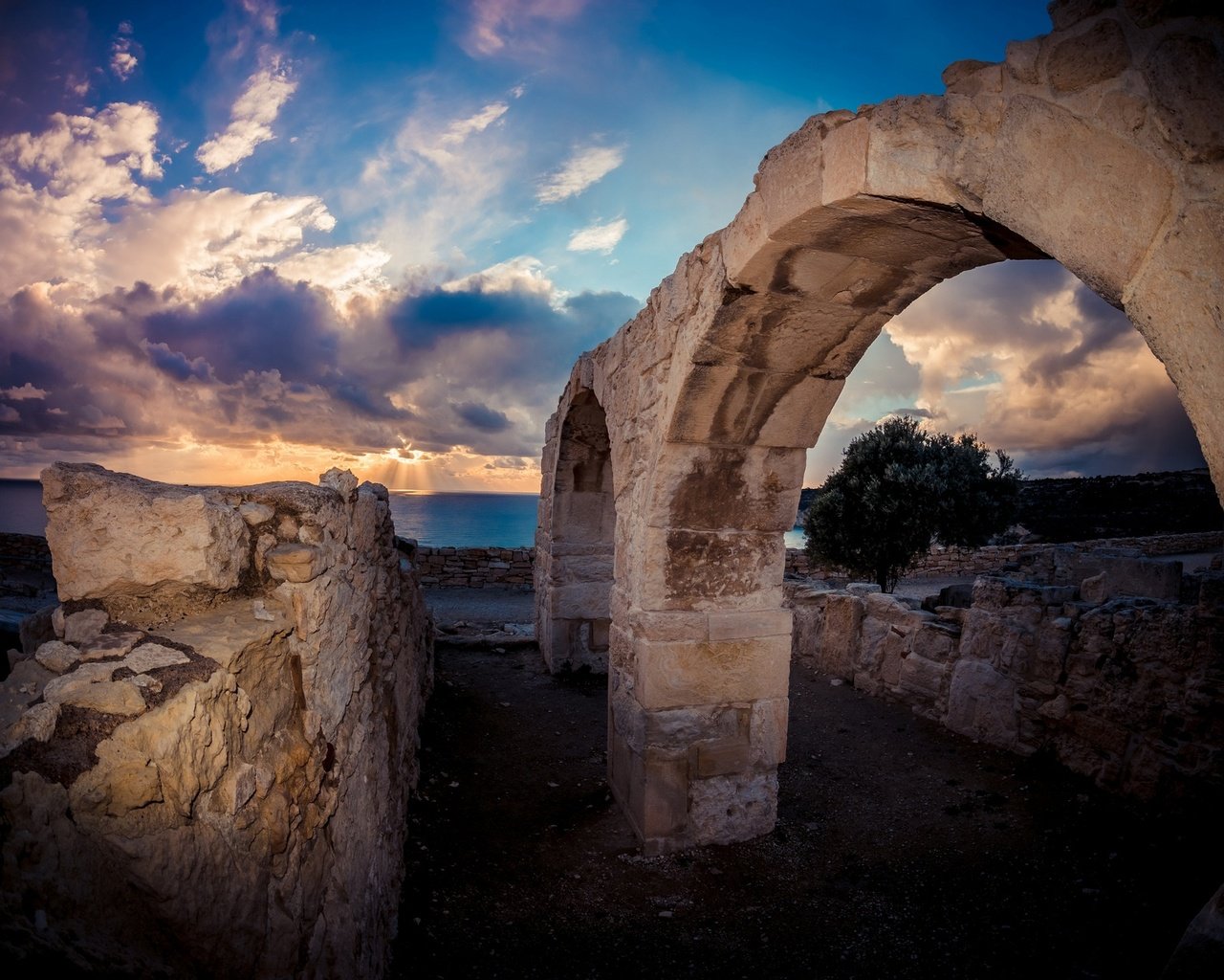 Обои камни, закат, руины, кипр, stones, sunset, ruins, cyprus разрешение 1920x1281 Загрузить