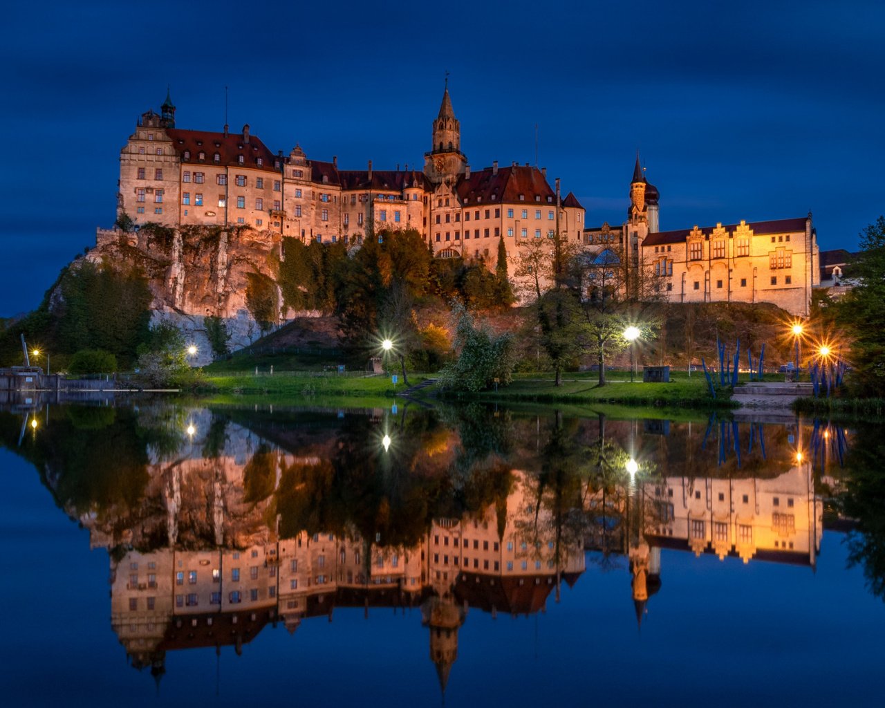 германия замок на воде