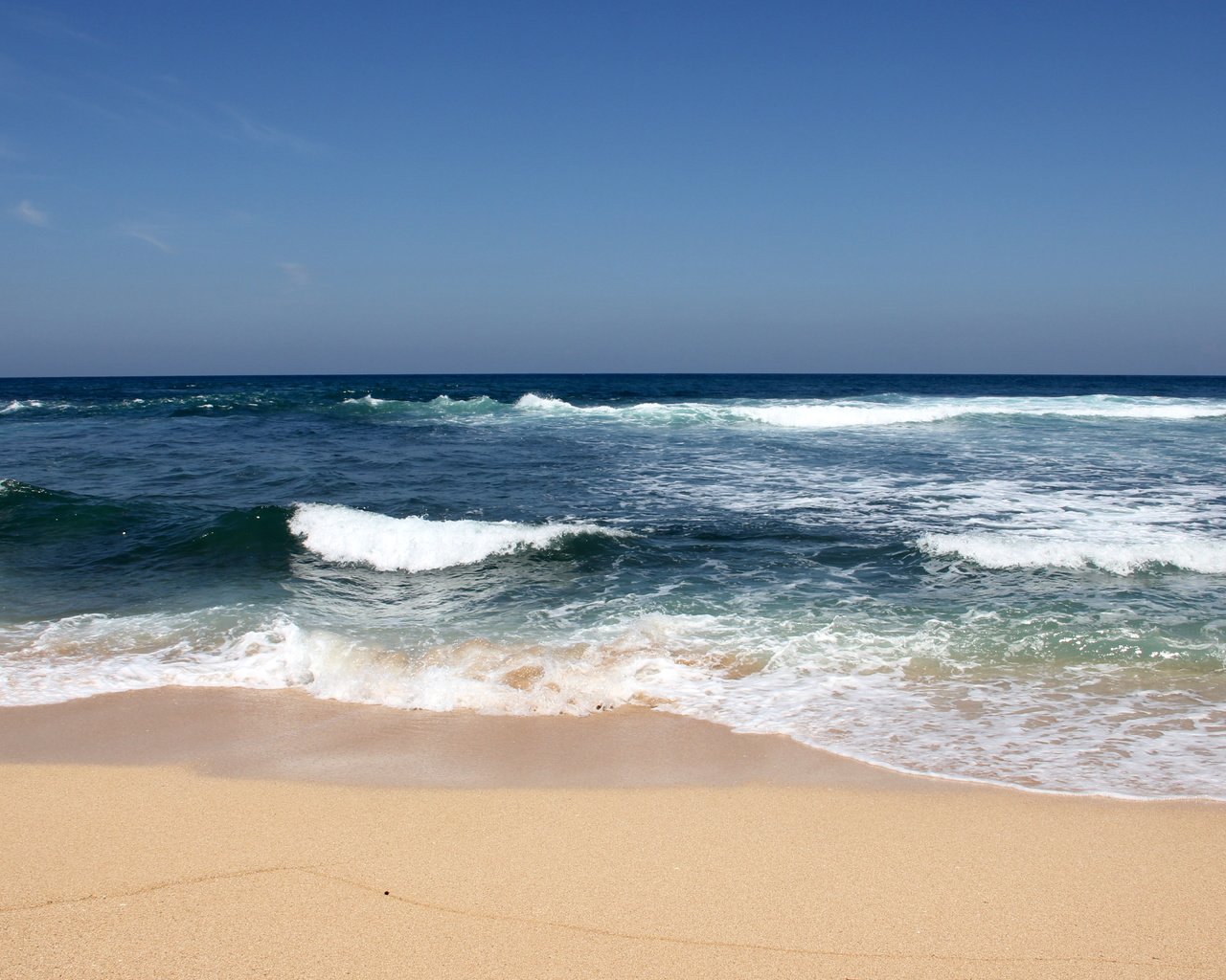 Обои берег, волны, море, песок, пляж, горизонт, shore, wave, sea, sand, beach, horizon разрешение 5184x3456 Загрузить