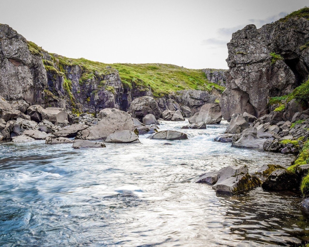пейзаж, исландия, горная река, the evening, river, mountains, rocks, stones...