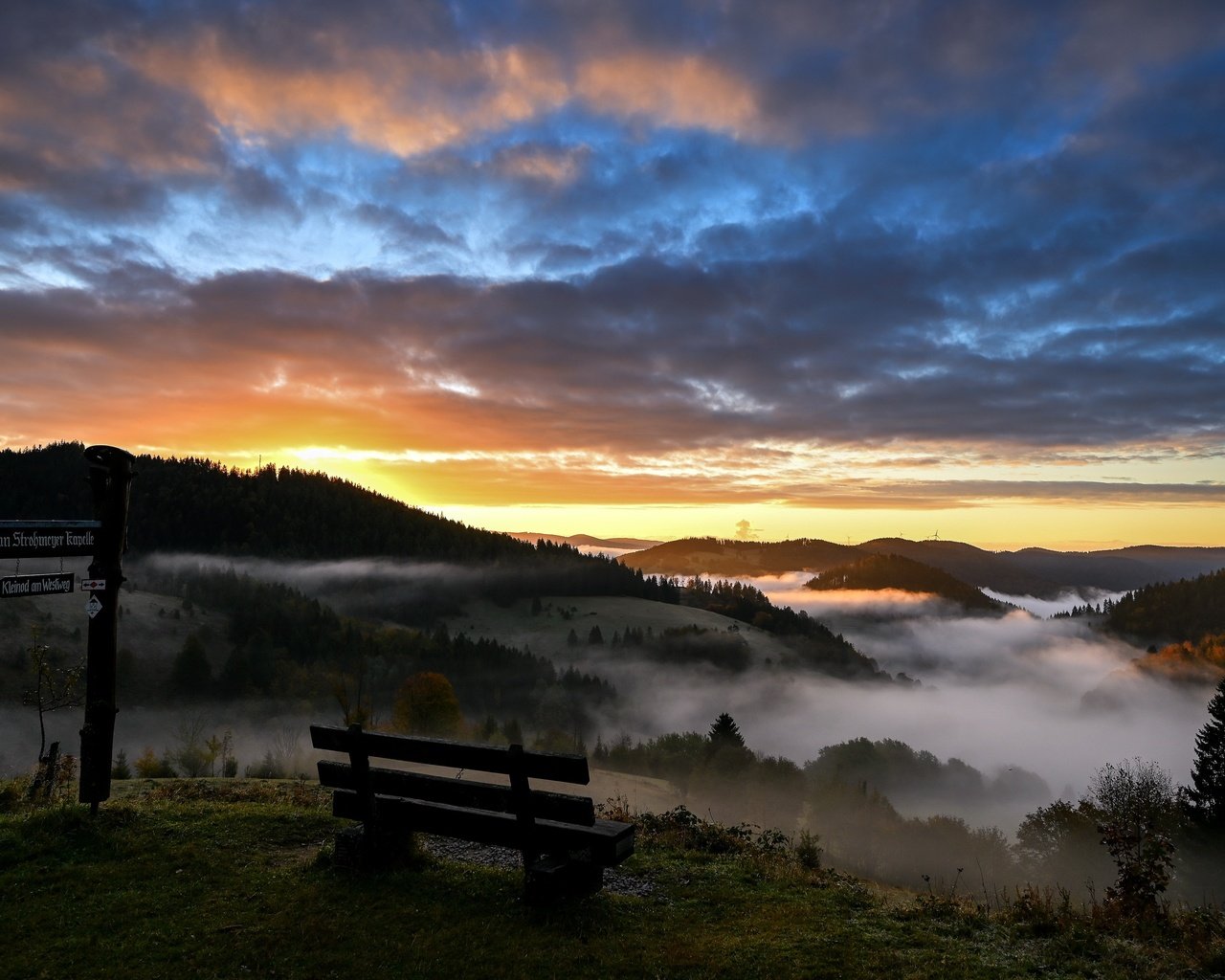 Обои горы, утро, скамья, mountains, morning, bench разрешение 3840x2160 Загрузить