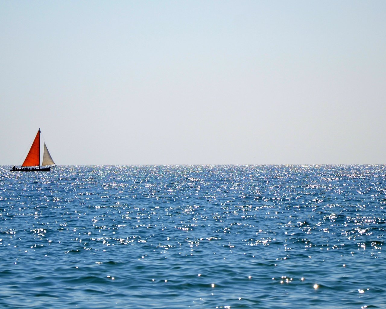 Обои море, лодка, отблески, паруса, sea, boat, reflections, sails разрешение 4099x2369 Загрузить