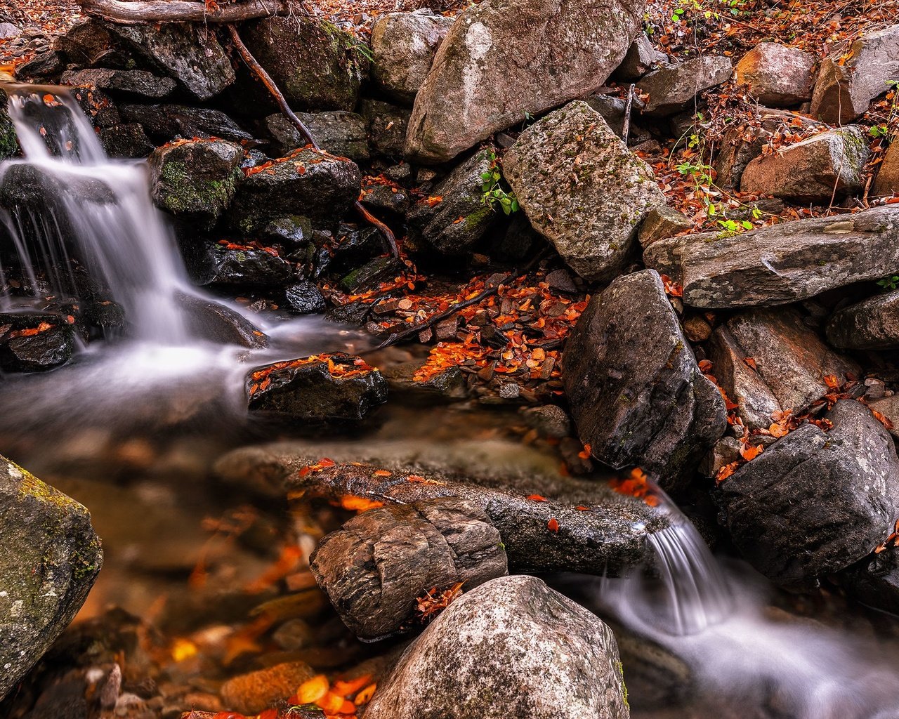 Обои камни, водопад, осень, валуны, stones, waterfall, autumn, boulders разрешение 2048x1367 Загрузить