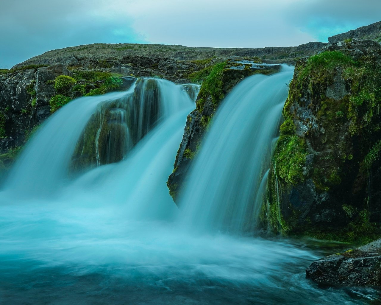 Обои вода, камни, скала, водопад, поток, исландия, водопады, water, stones, rock, waterfall, stream, iceland, waterfalls разрешение 3840x2160 Загрузить