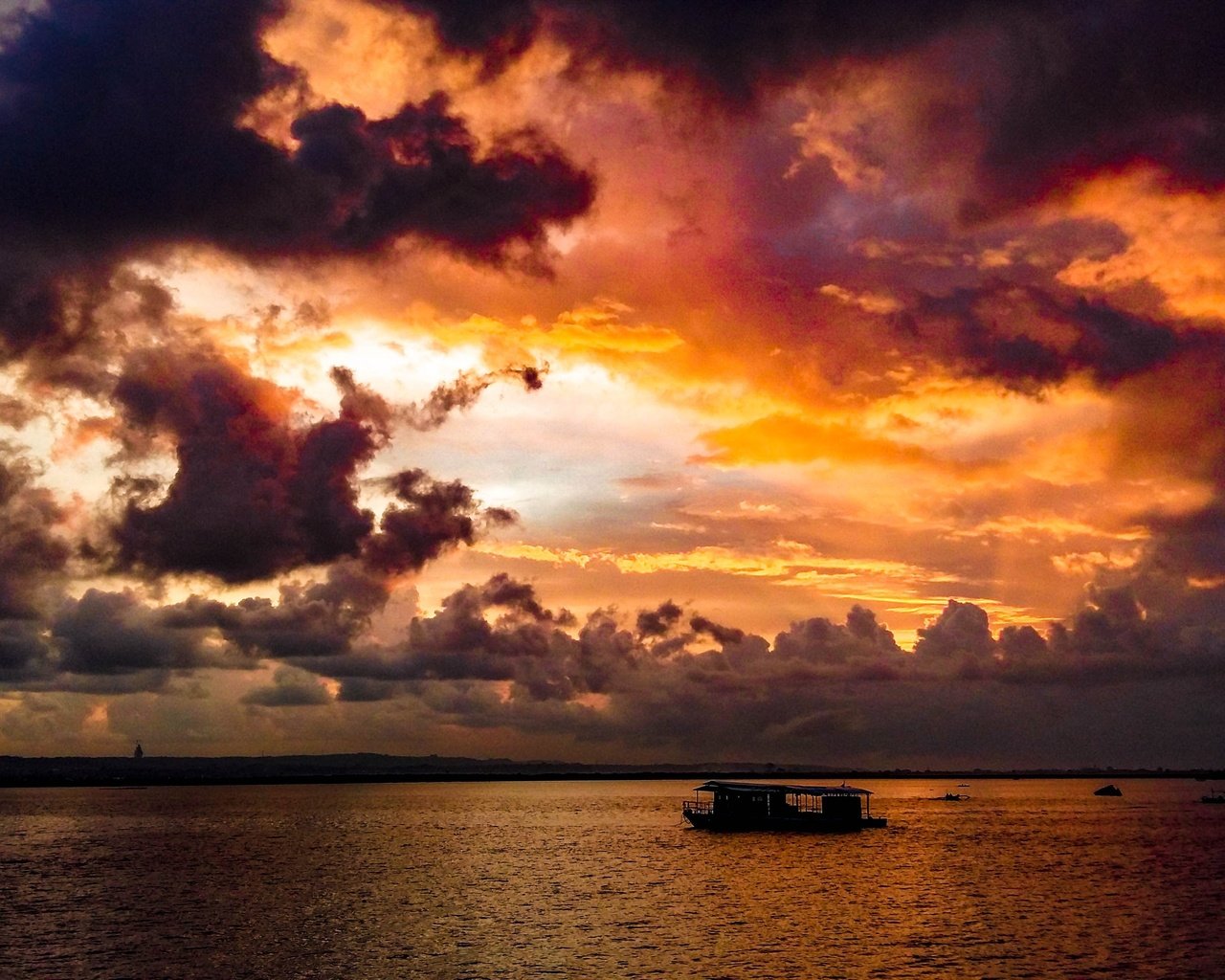 Обои небо, вечер, закат, пейзаж, море, корабль, лодка, океан, the sky, the evening, sunset, landscape, sea, ship, boat, the ocean разрешение 4128x2322 Загрузить