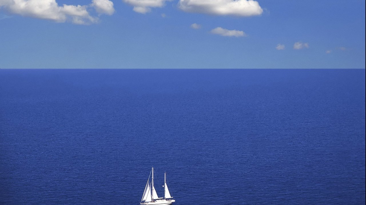 Обои облака, синий, море, горизонт, яхта, clouds, blue, sea, horizon, yacht разрешение 2836x2052 Загрузить