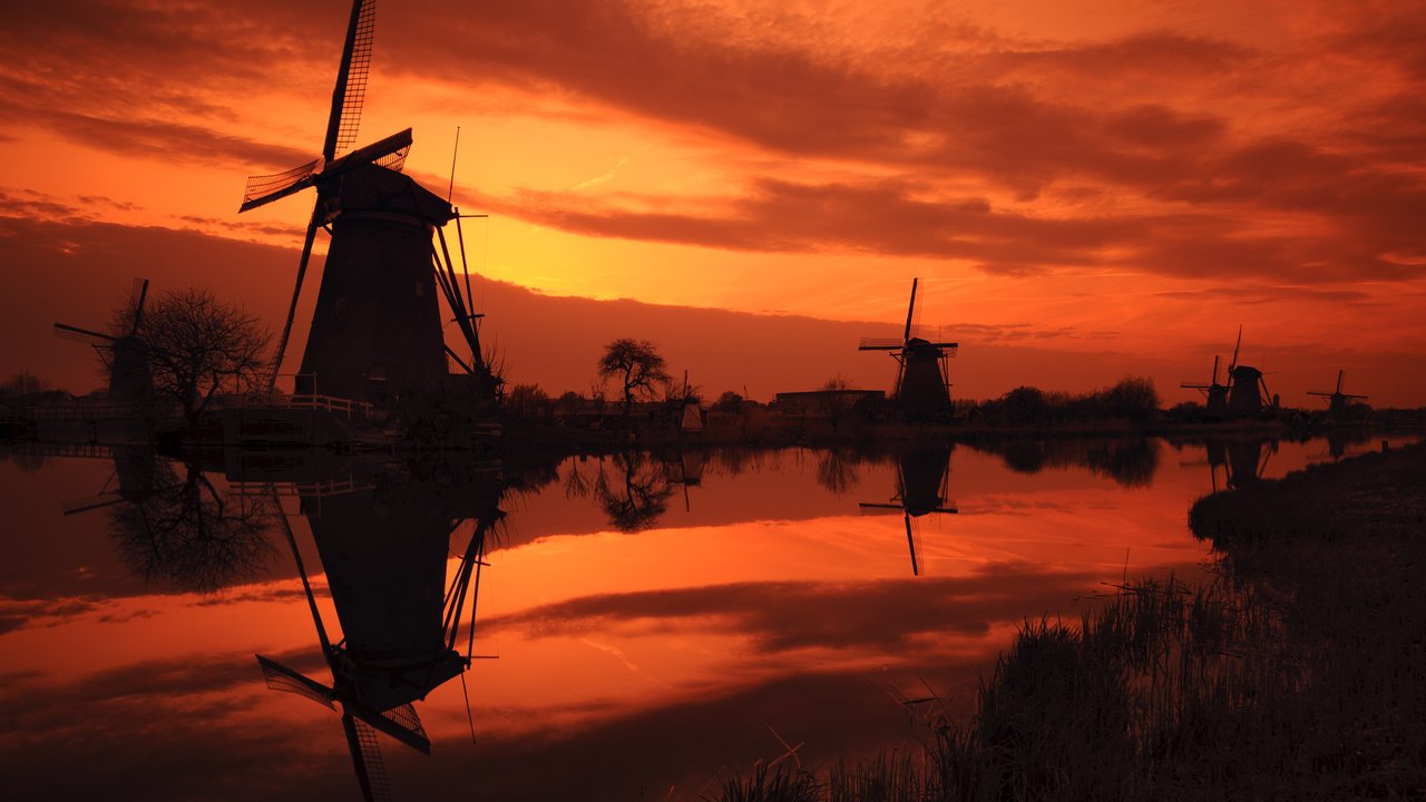 Обои небо, мельницы, ветряки, нидерланды, kinderdijk sunset, идерланды, the sky, mill, windmills, netherlands, ederland разрешение 2560x1600 Загрузить