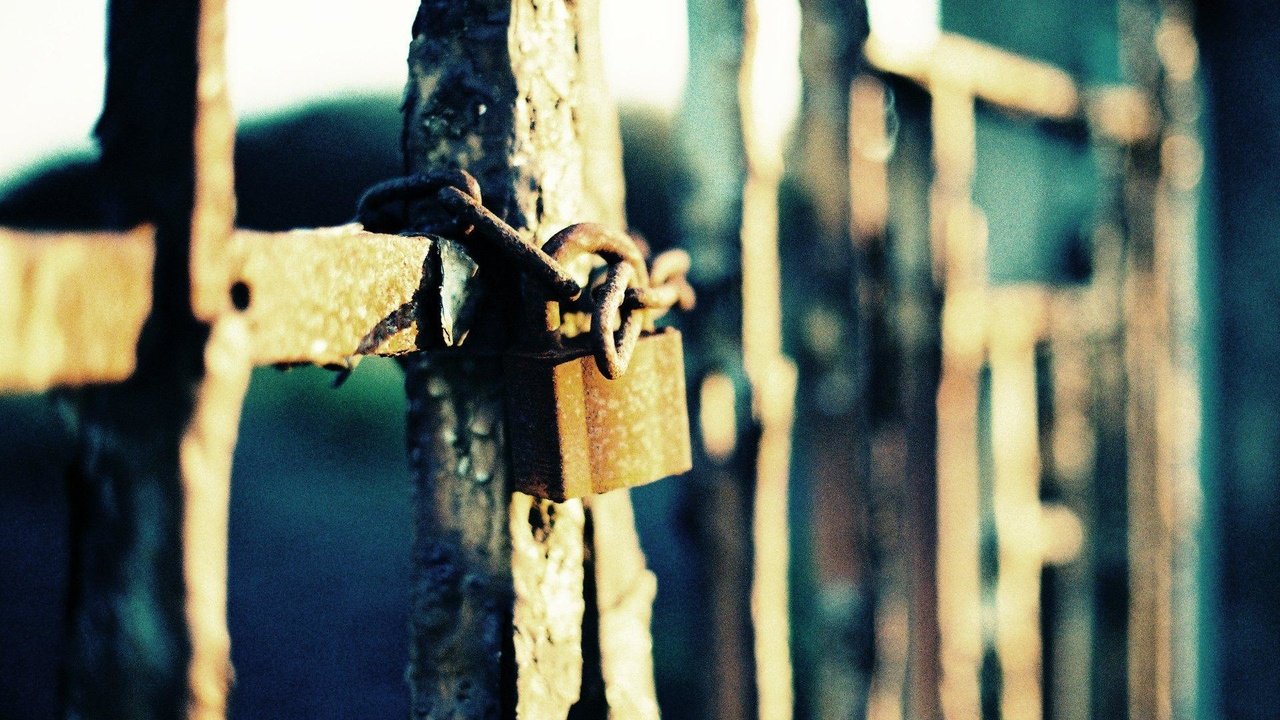 Обои макро, замок, забор, железо, цепь, macro, castle, the fence, iron, chain разрешение 1920x1200 Загрузить