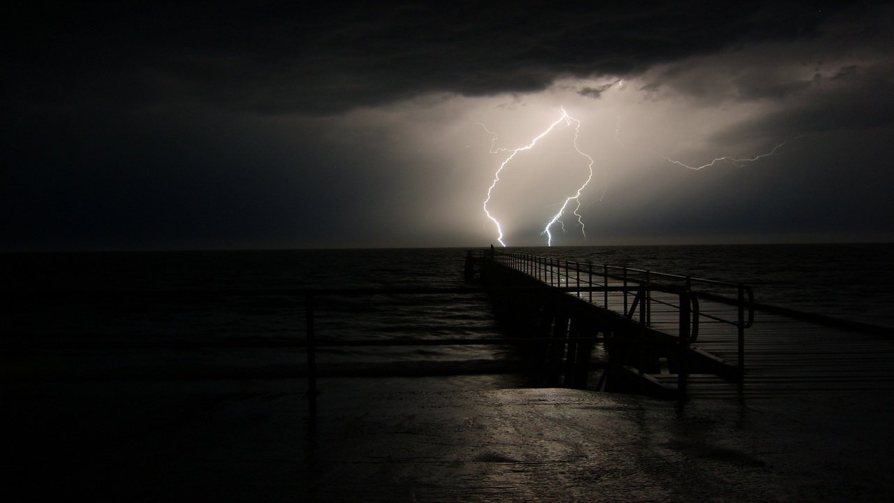 Обои ночь, море, молния, night, sea, lightning разрешение 1920x1080 Загрузить