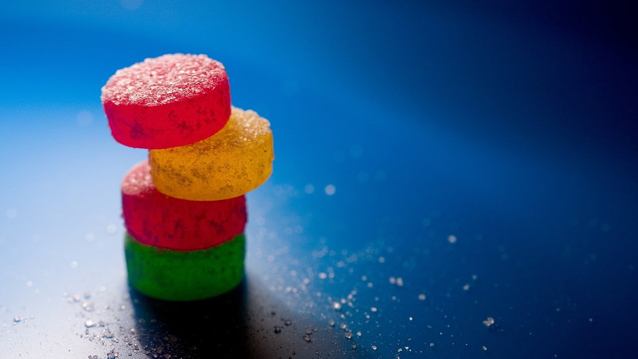 Обои фон, синий, иней, конфеты, леденцы, background, blue, frost, candy, lollipops разрешение 1920x1080 Загрузить